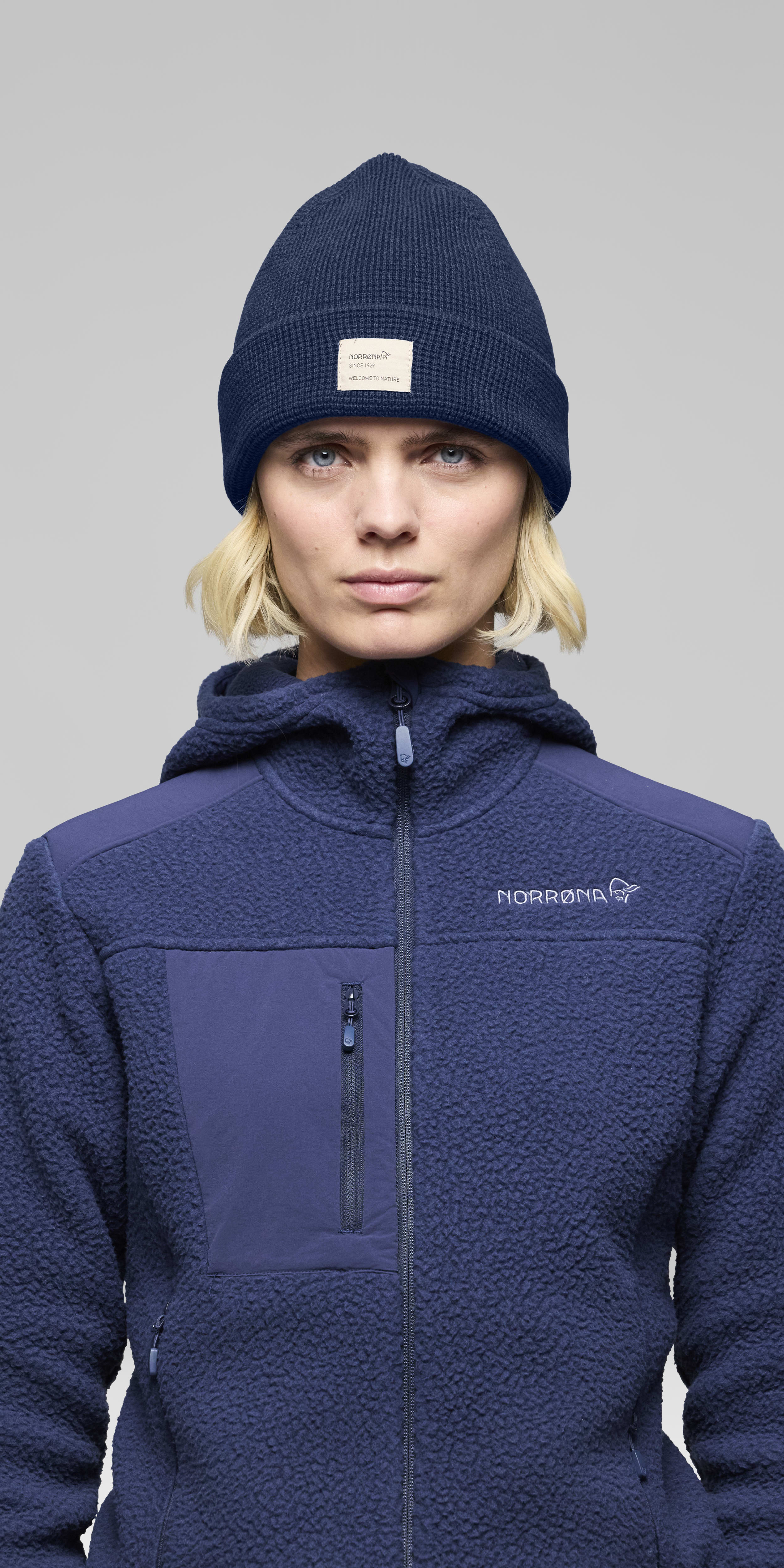 Female Look front image of 29 heavy cotton Beanie Indigo Night Melange
