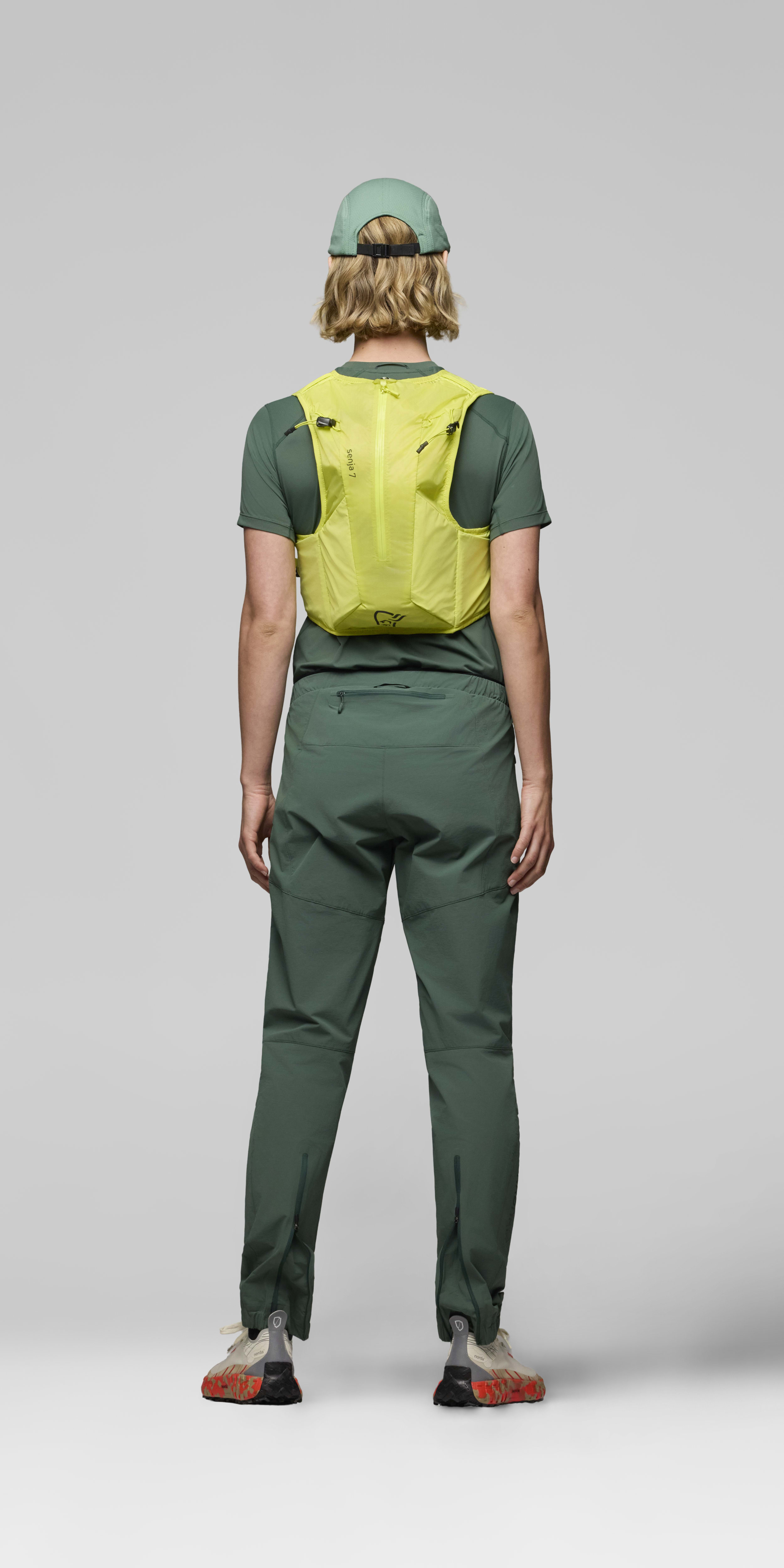 Female Look front image of senja econyl70 7L Pack Limeade