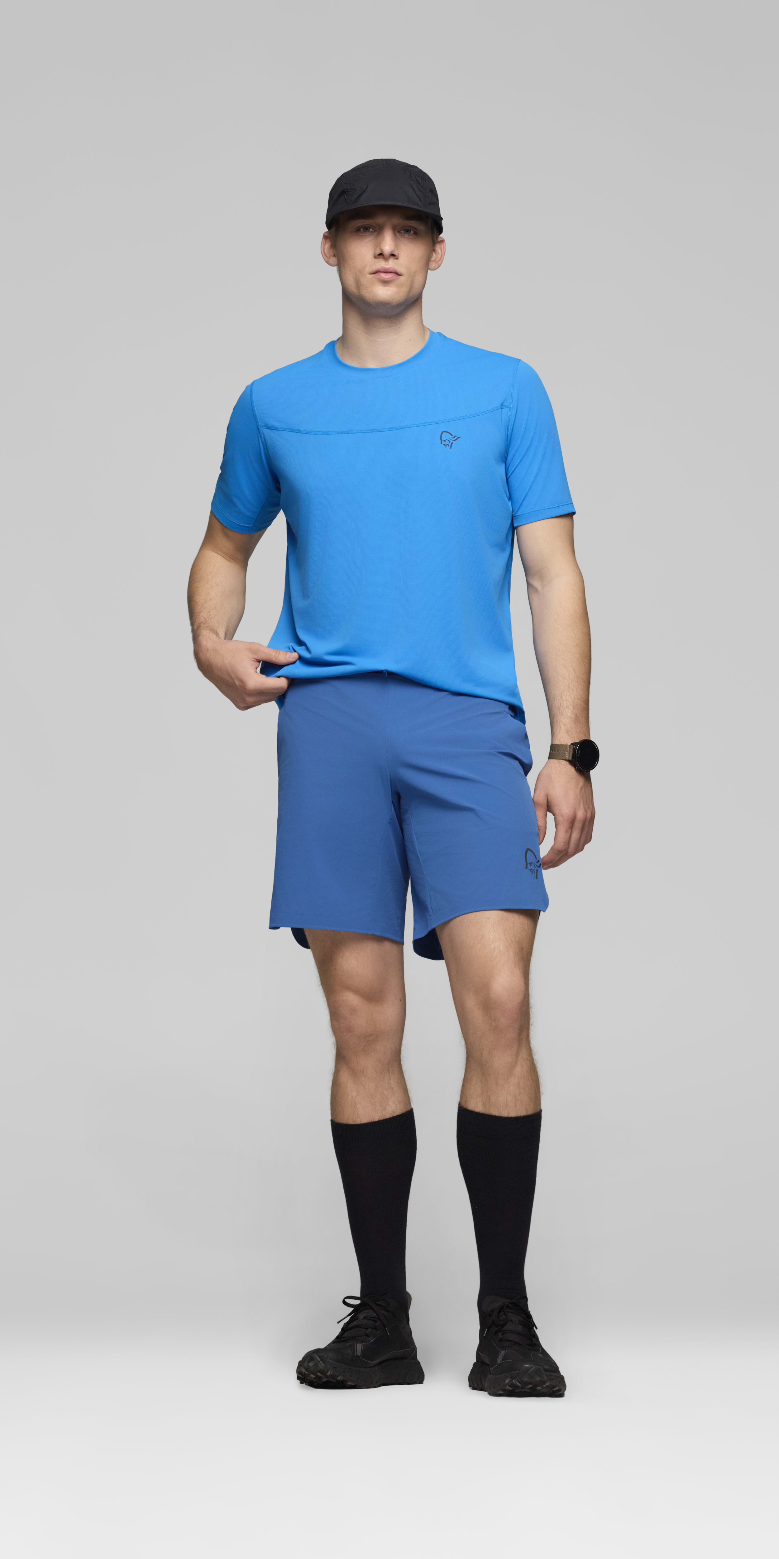 Male Look front image of senja flex1 9" Shorts Dark Blue
