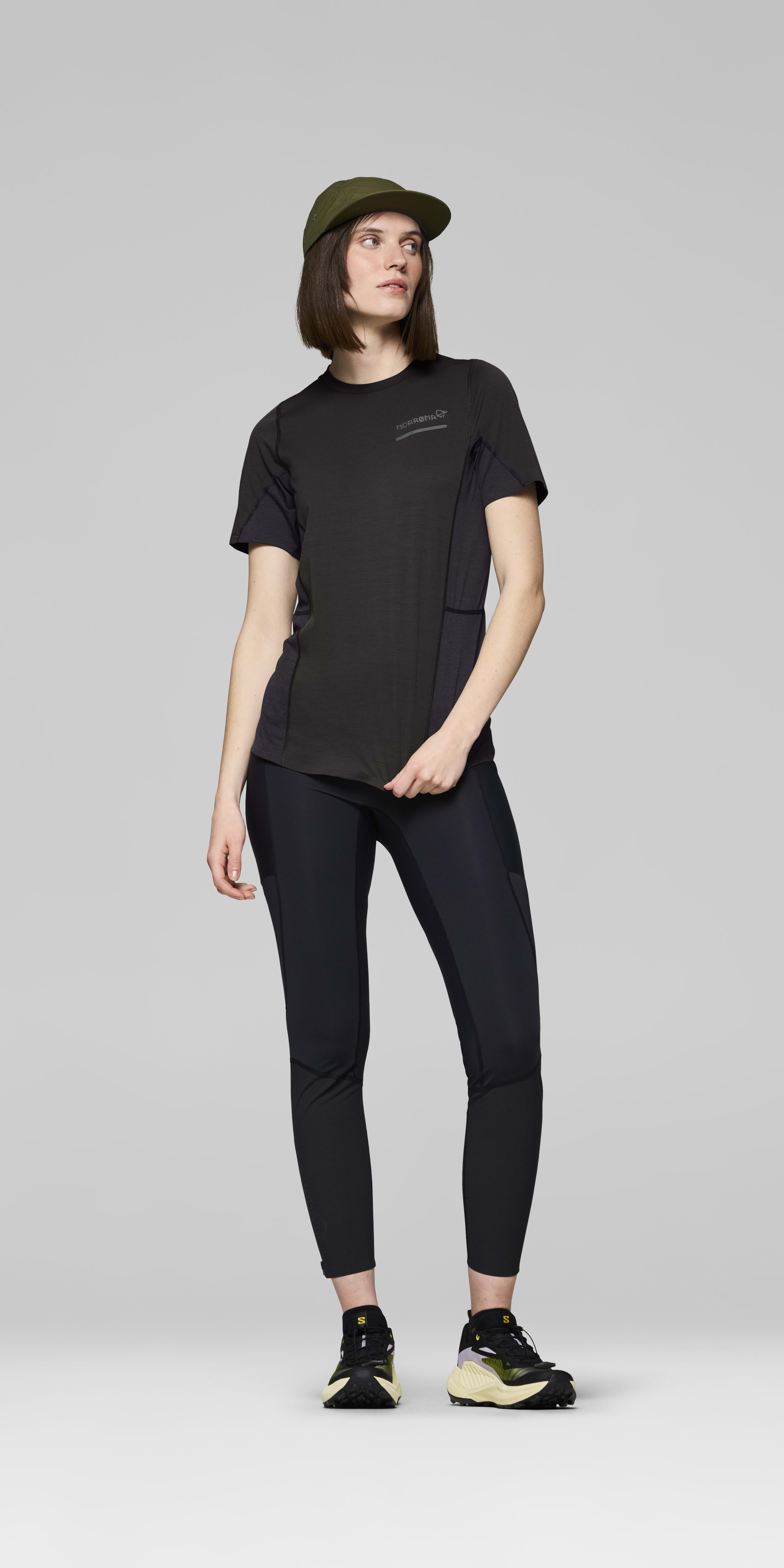Female Look opening image of senja equaliser lightweight T-shirt Caviar Black