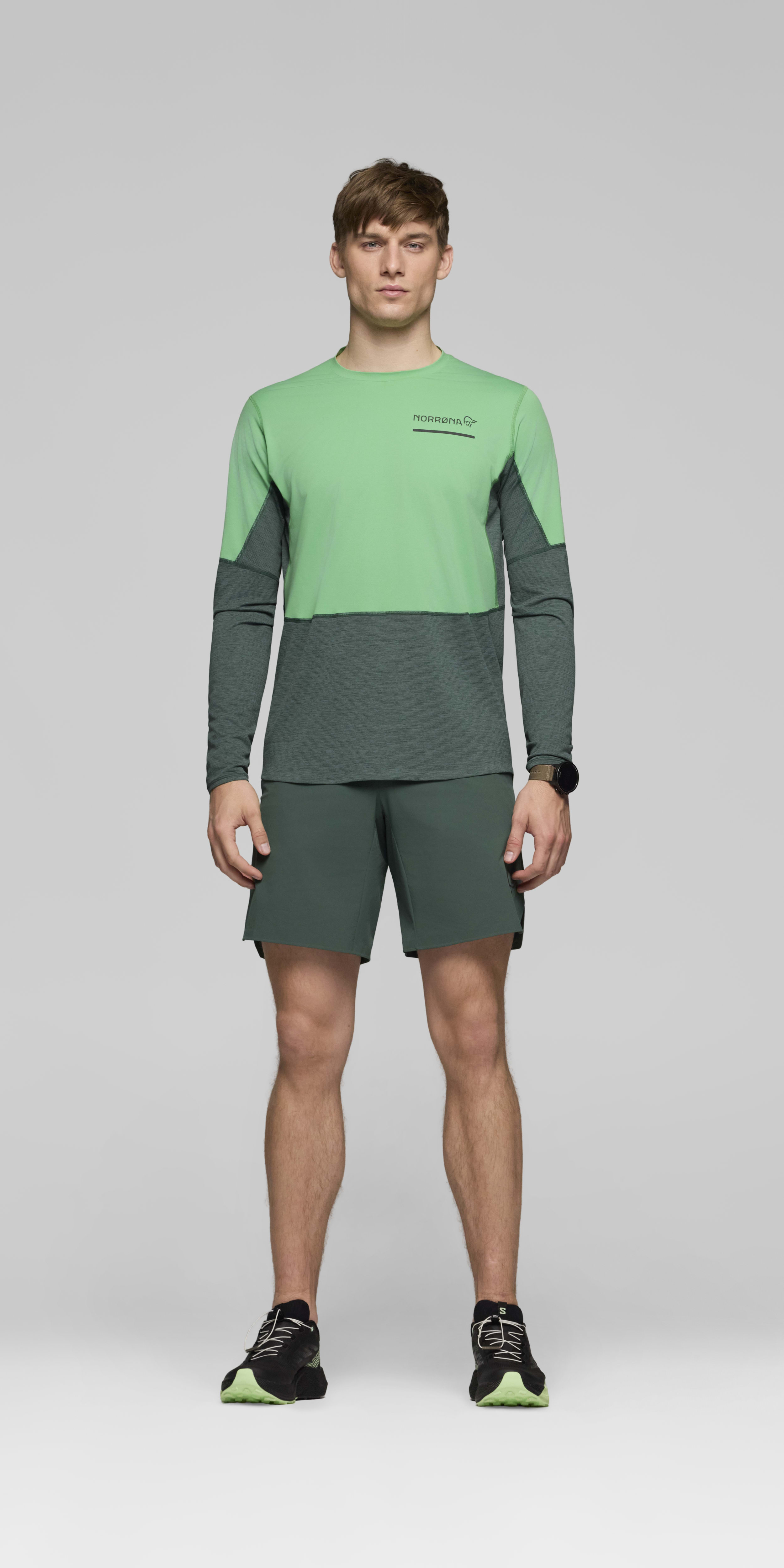 Male Look front image of senja equaliser lightweight Long Sleeve Peppermint/Jungle Green