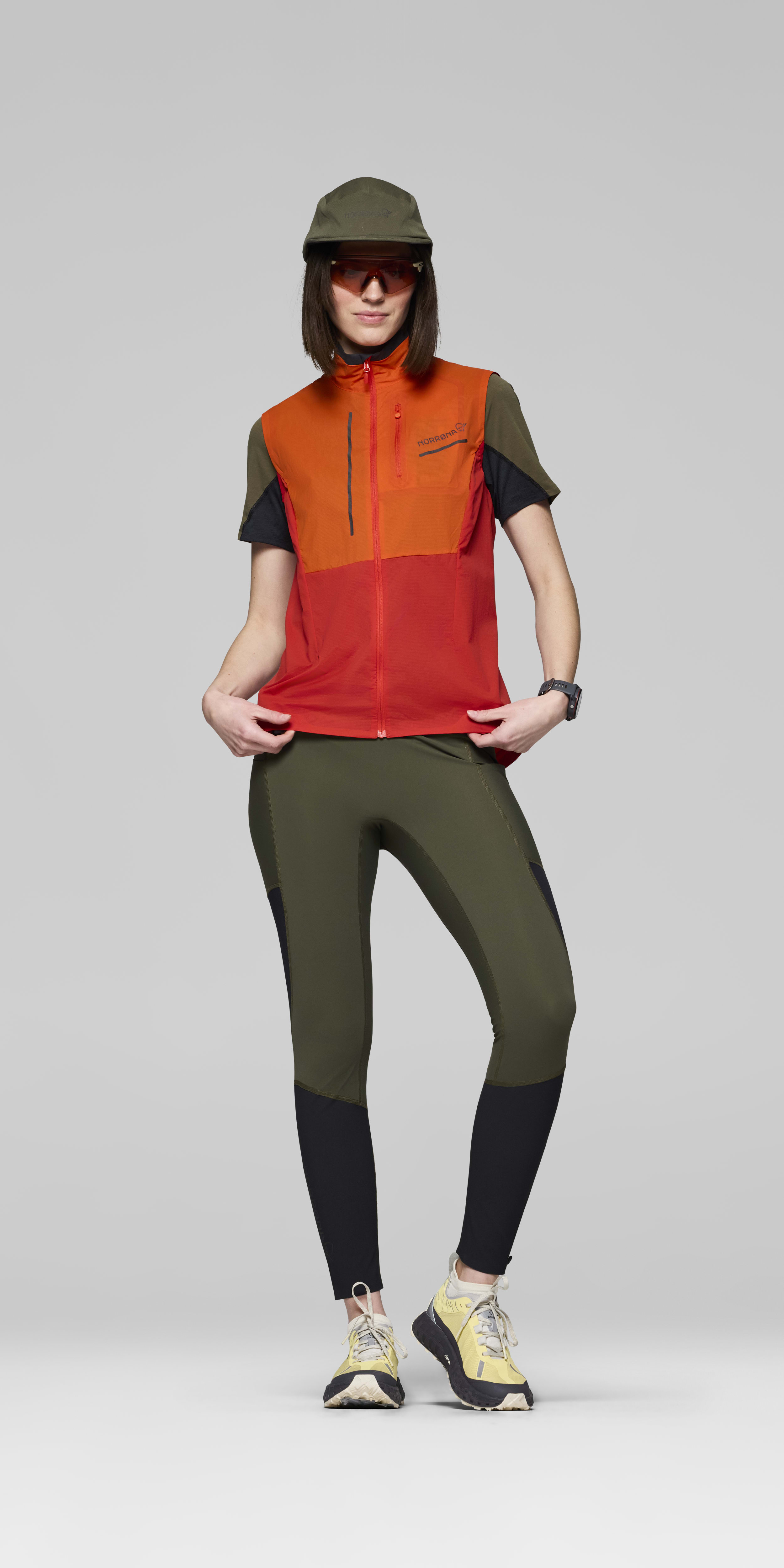 Female Look opening image of senja aero90 Vest Arednalin
