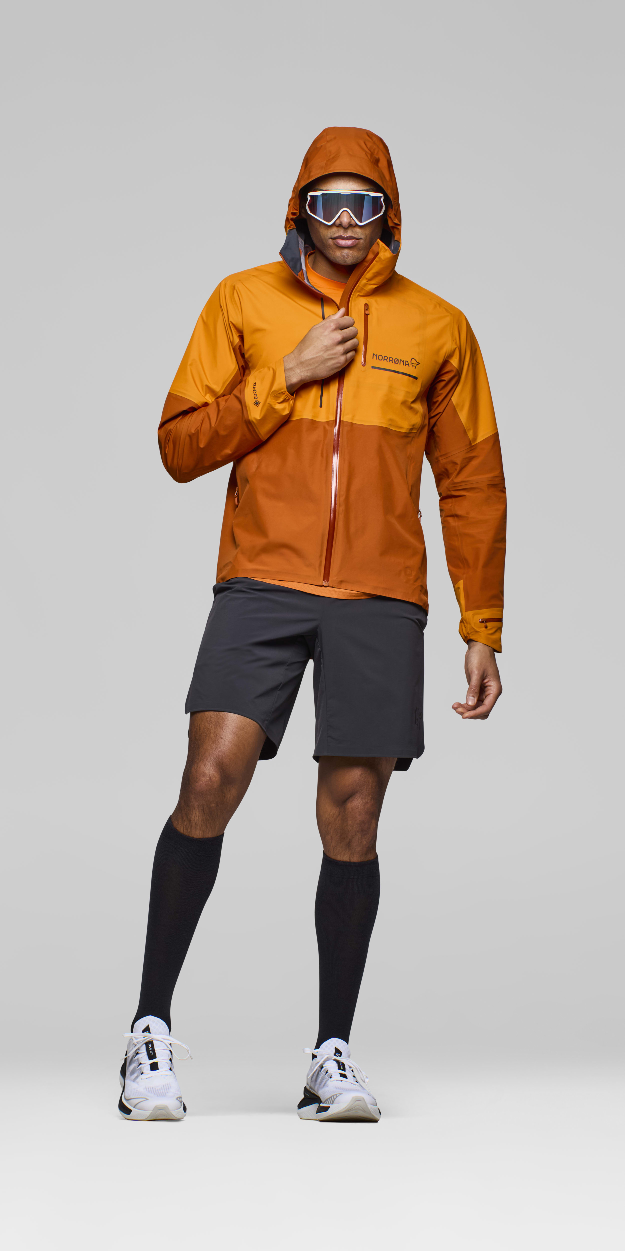 Male Look opening image of senja Gore-Tex Jacket Exuberance