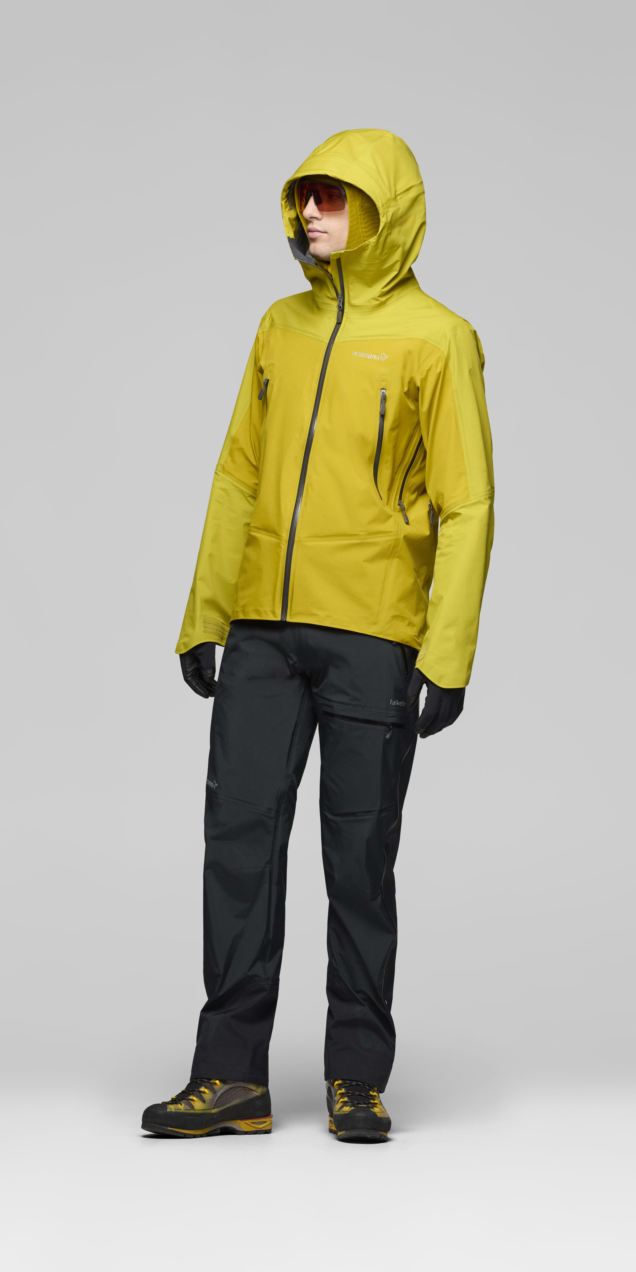 Male Look side image of falketind Gore-Tex Pants Caviar Black