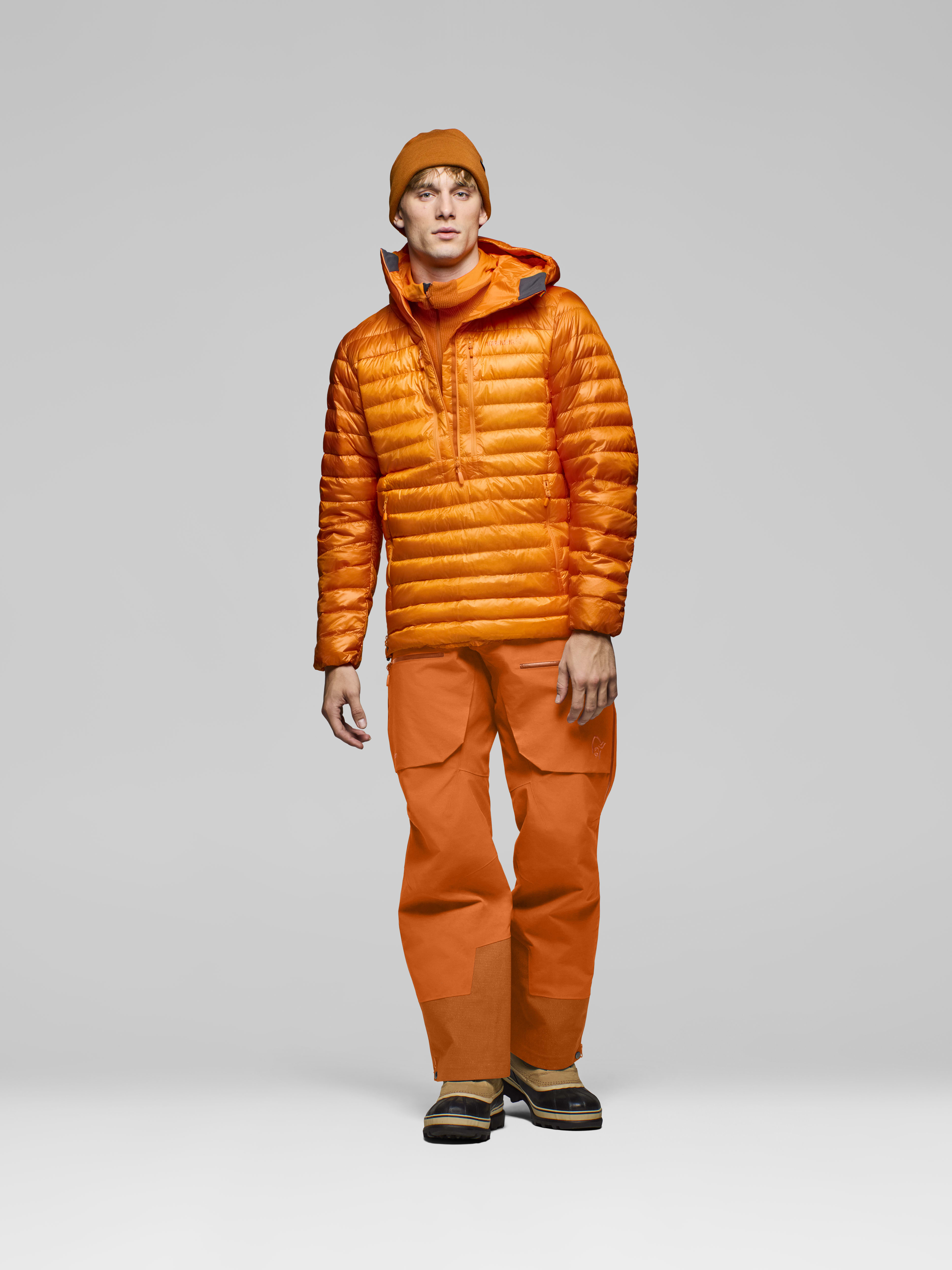 Male Look front image of lofoten down800 Anorak Exuberance