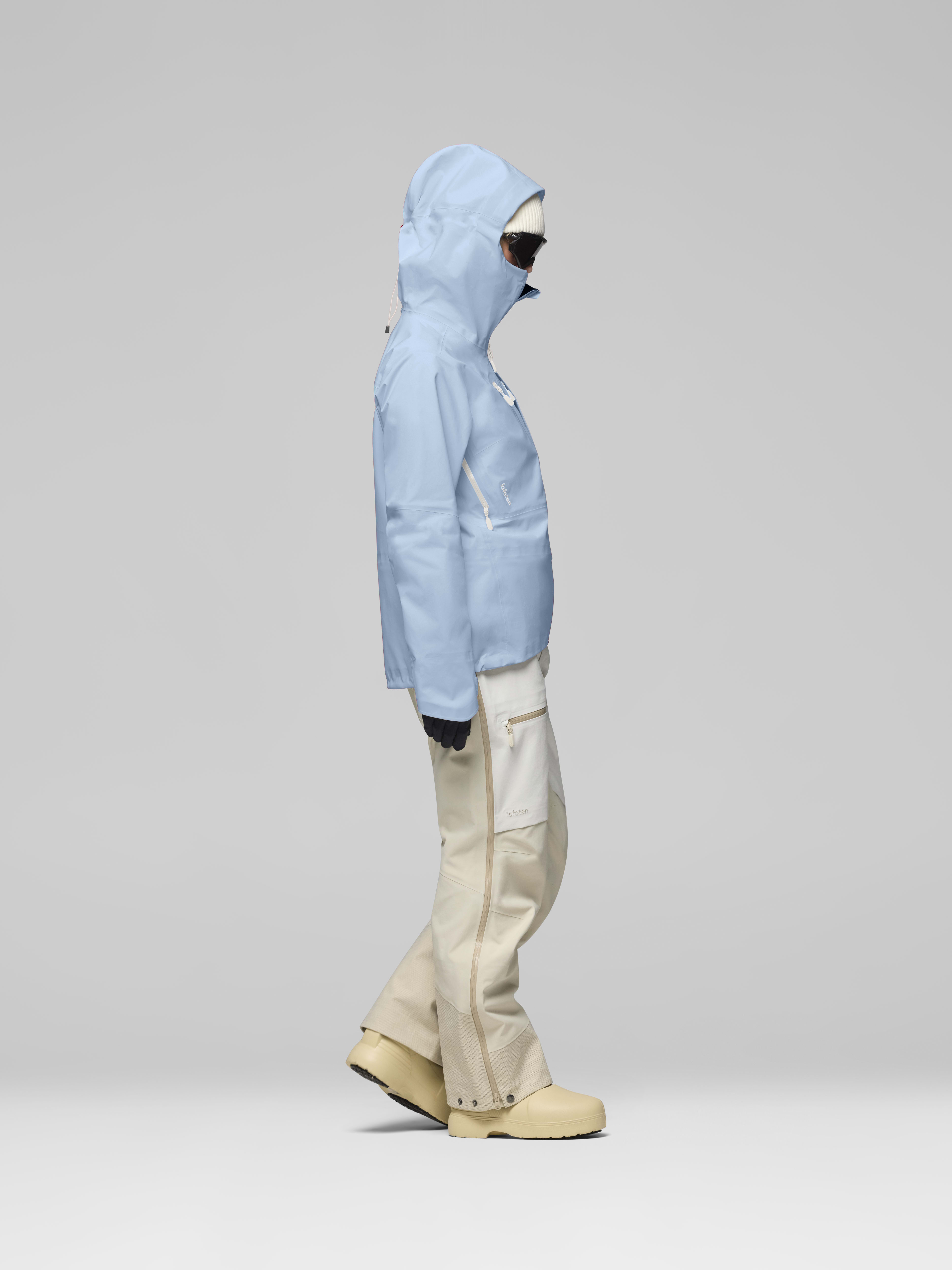 Female Look side image of lofoten Gore-Tex Pro Jacket Cashmere Blue