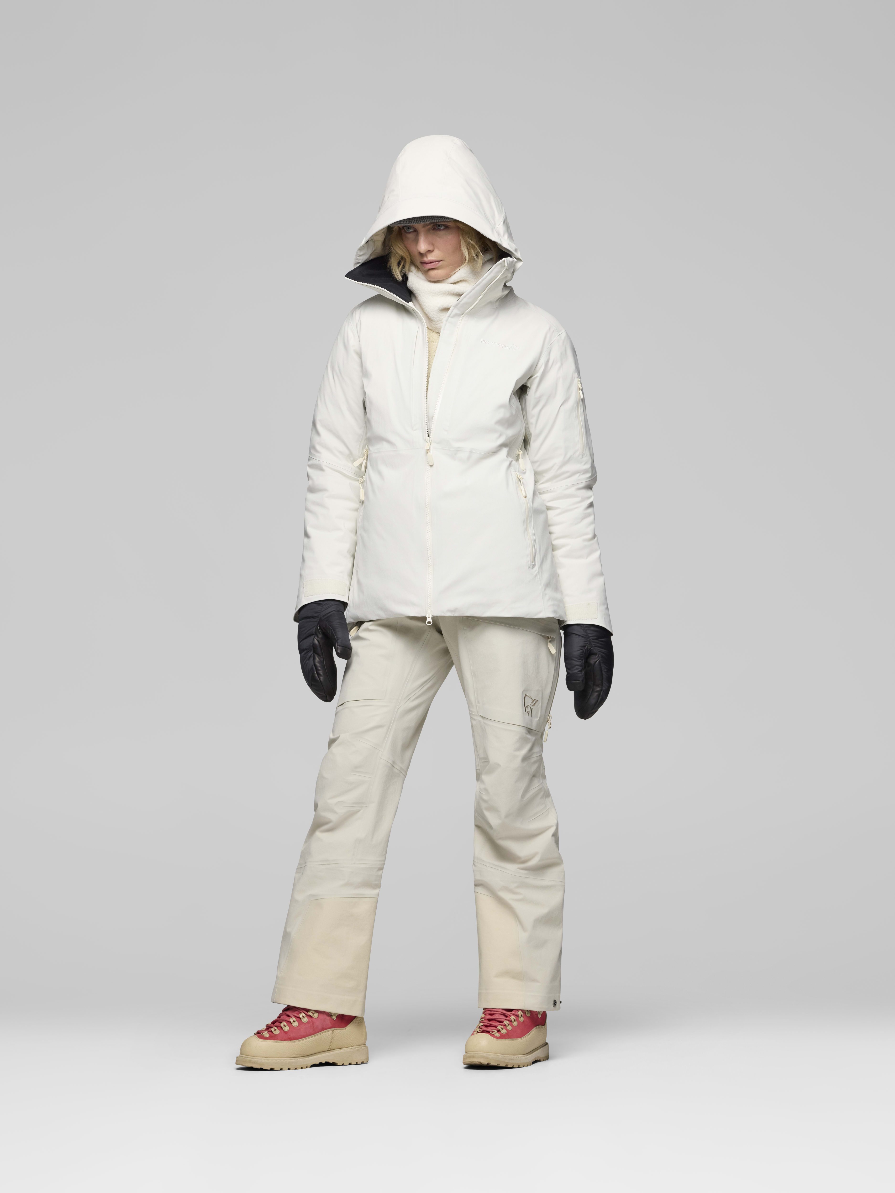 Female Look side image of lofoten Gore-Tex down800 Jacket Whisper White