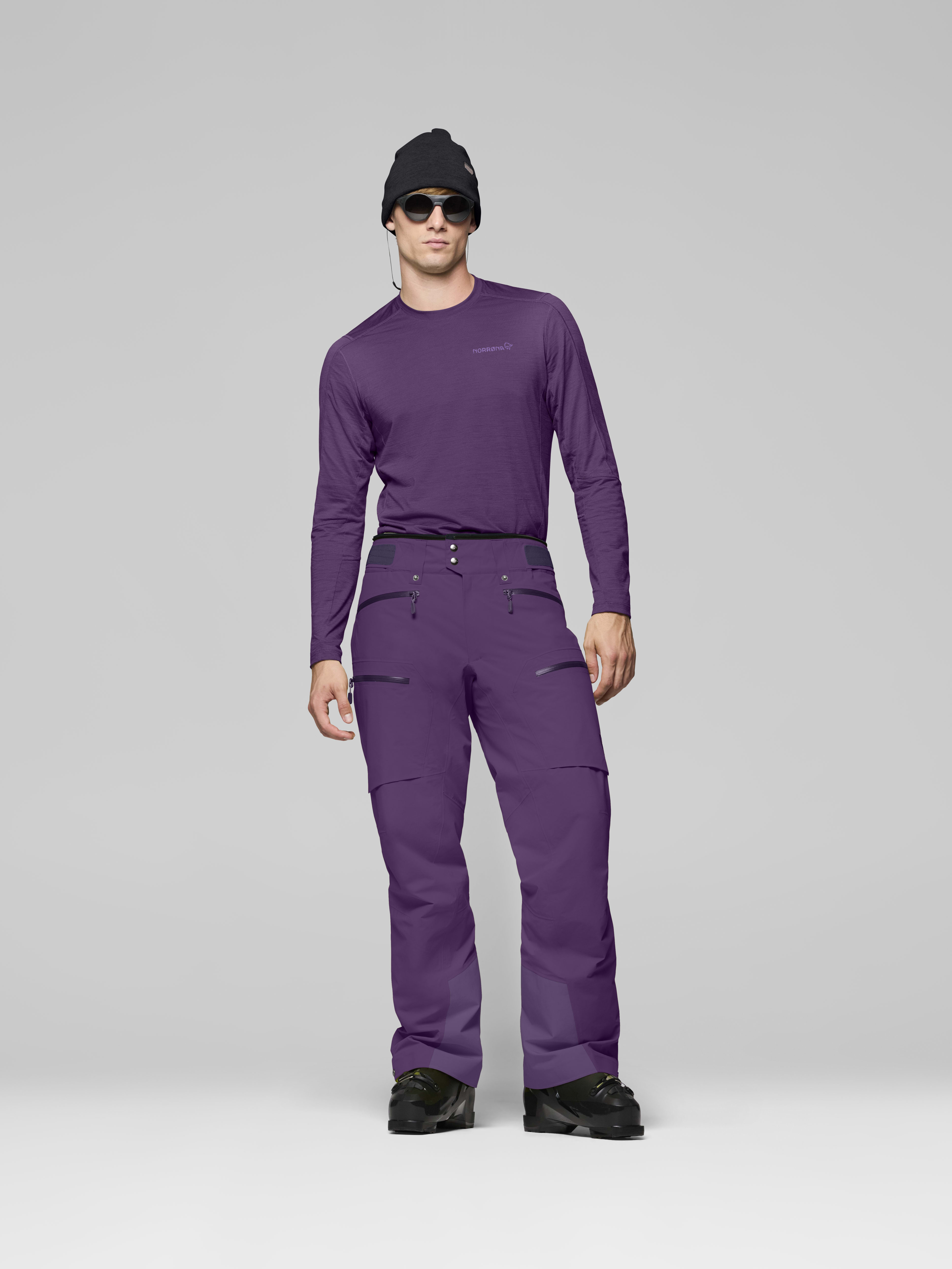 Male Look front image of lofoten Gore-Tex thermo60 Pants Wineberry