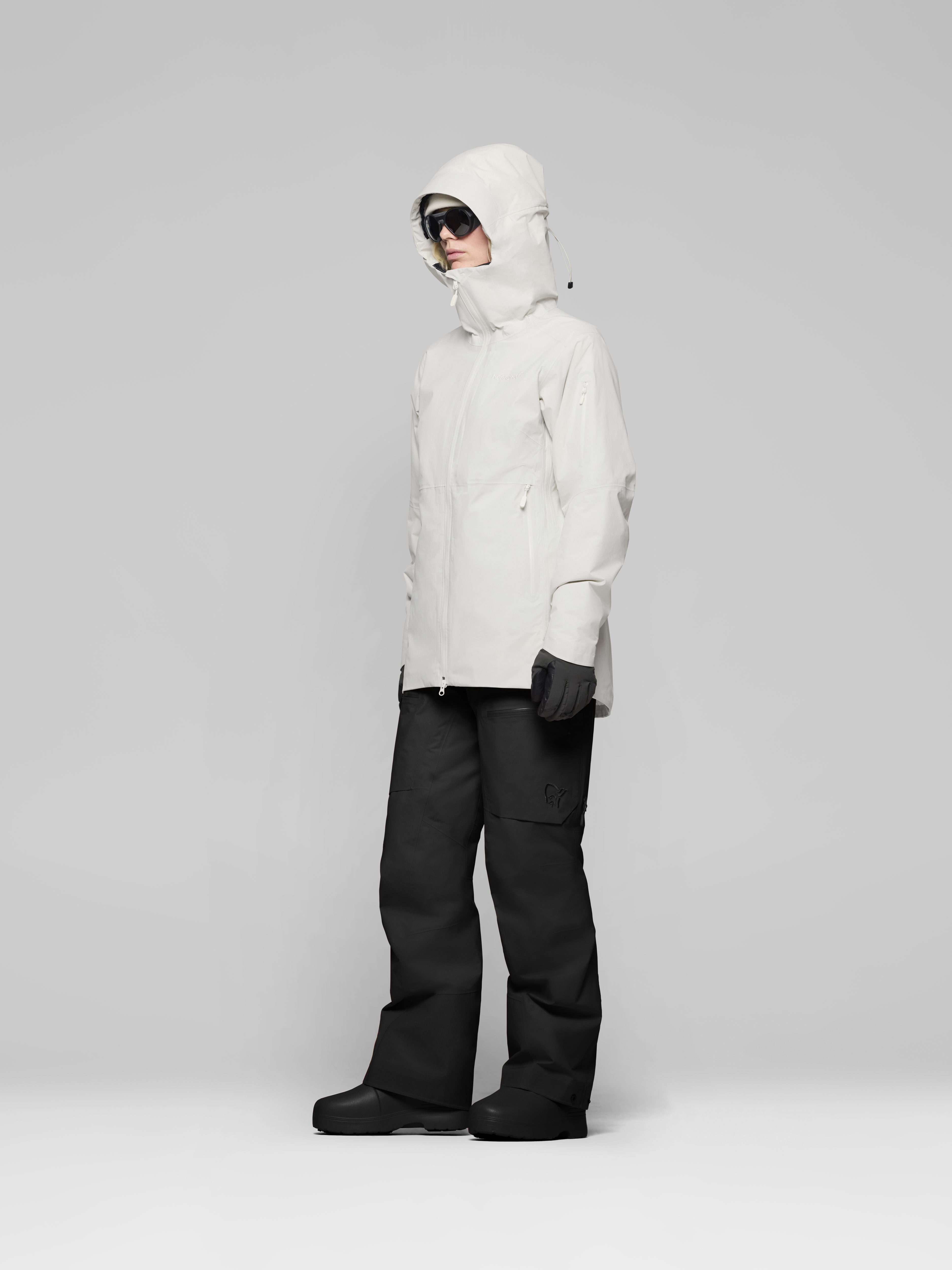 Female Look side image of lofoten Gore-Tex thermo80 Jacket Whisper White