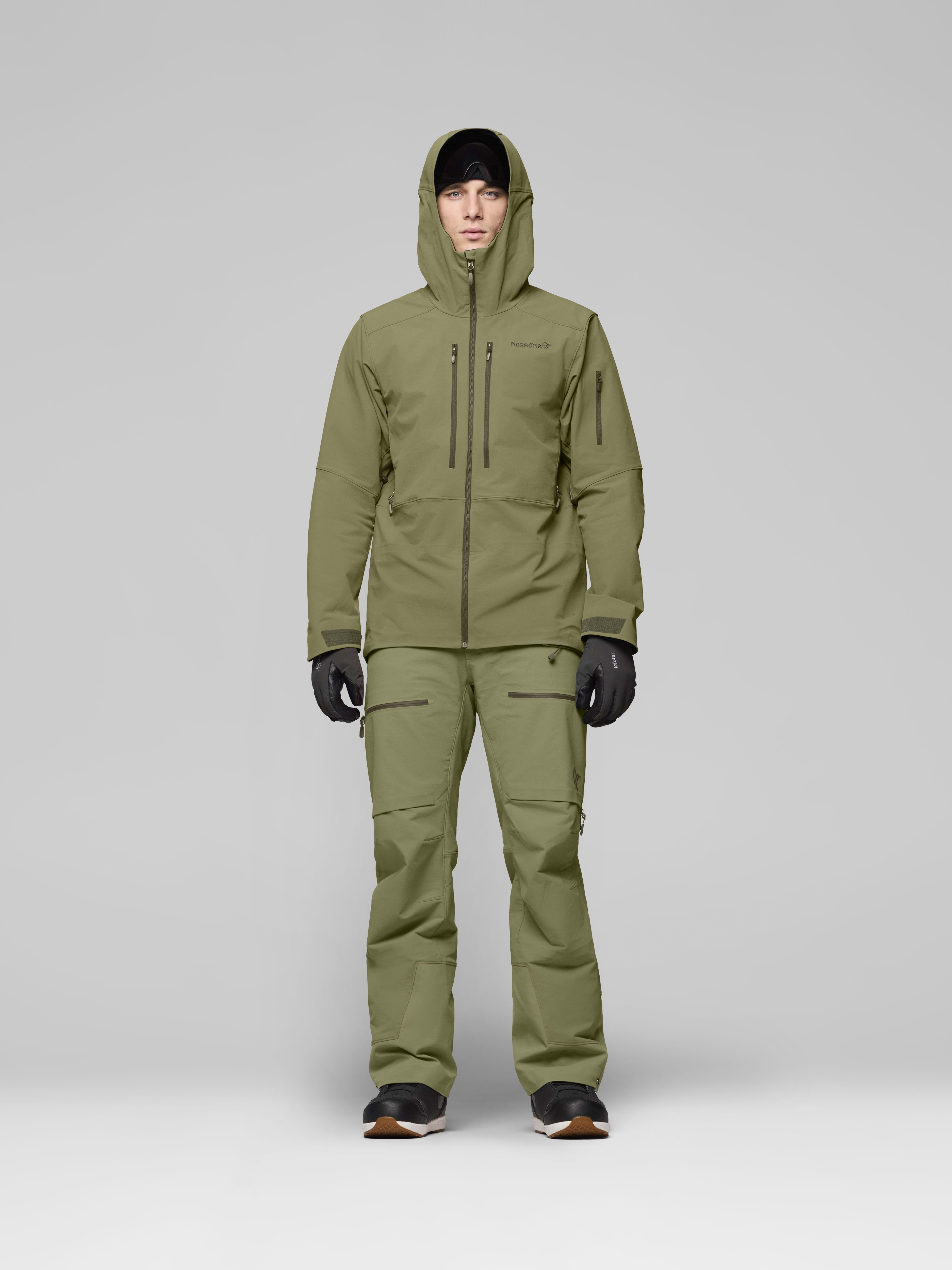 Male Look front image of lofoten flex1 Jacket Deep Lichen Green