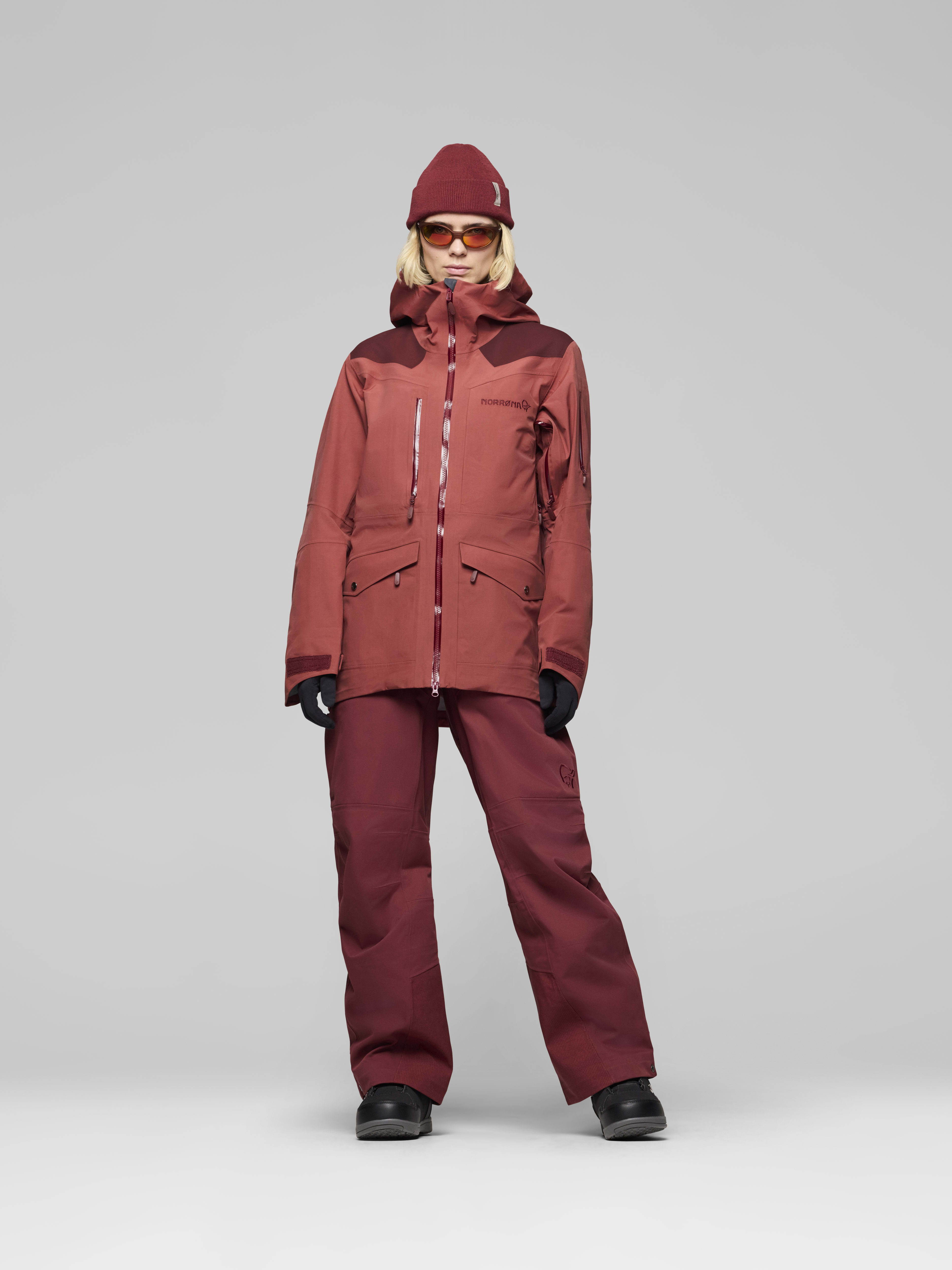 Female Look opening image of tamok dri3 Jacket Cowhide/Port