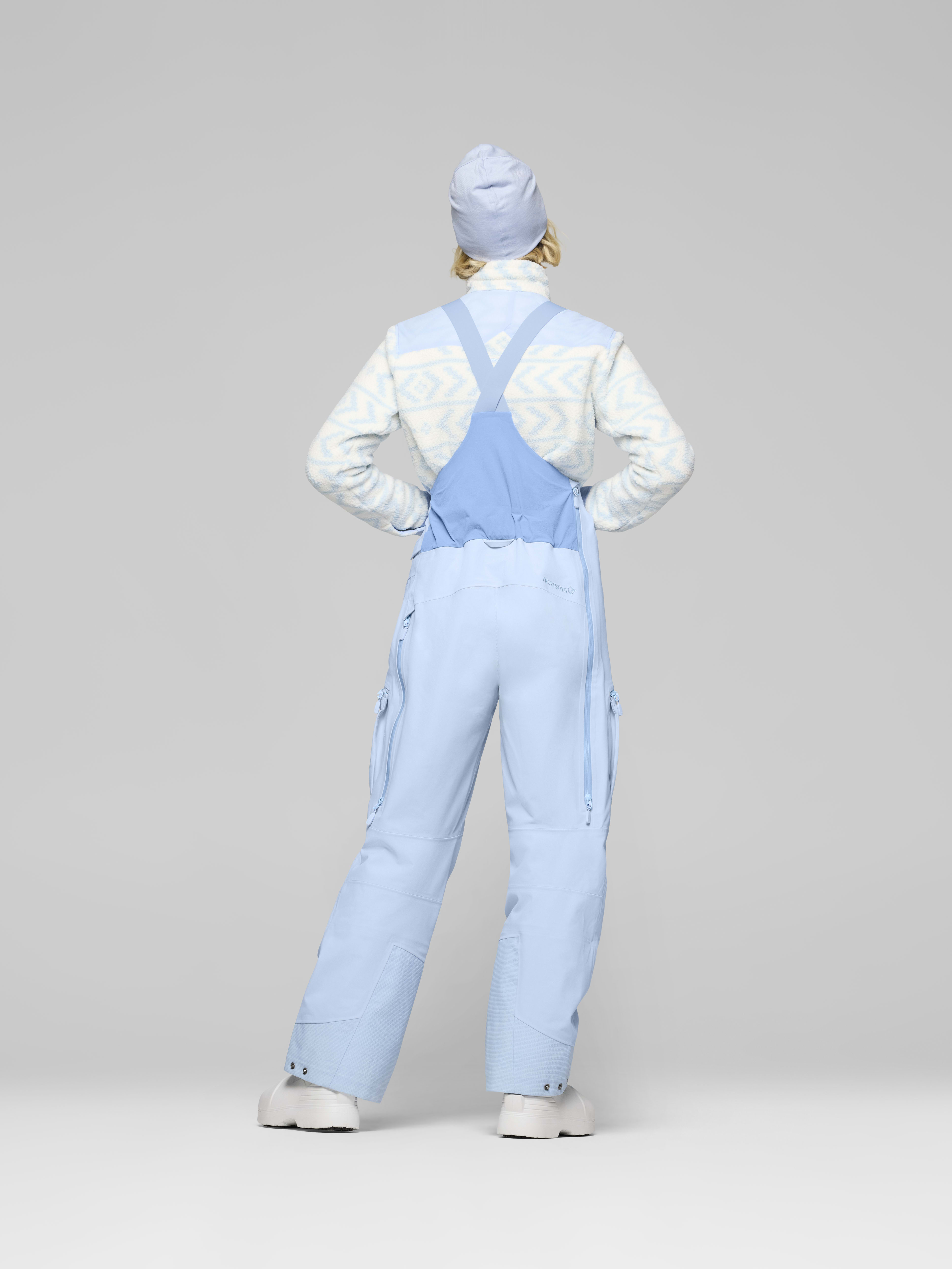 Female Look back image of tamok dri3 Bibs Cashmere Blue