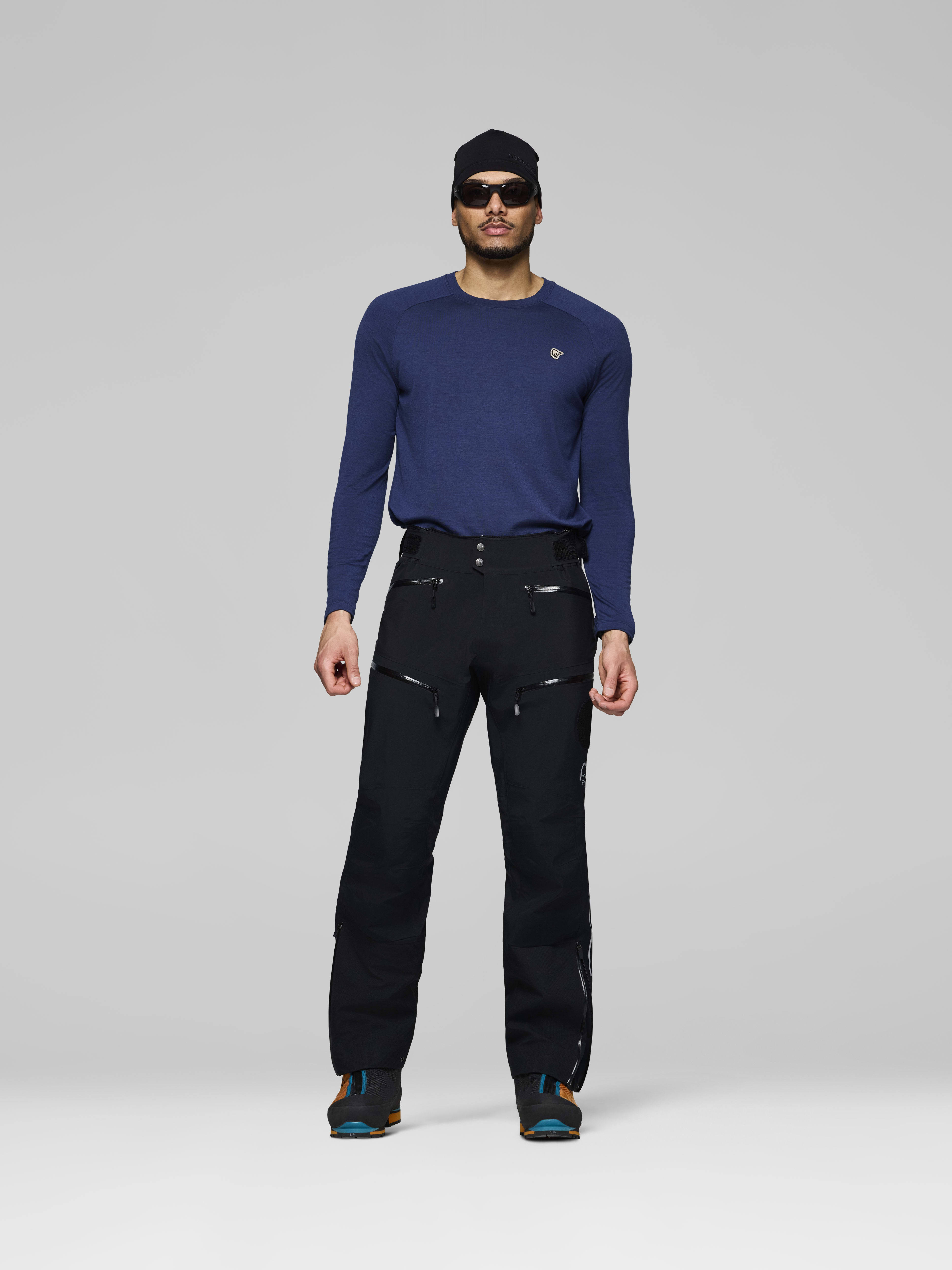 Male Look front image of trollveggen Gore-Tex Pro rescue Pants Caviar Black