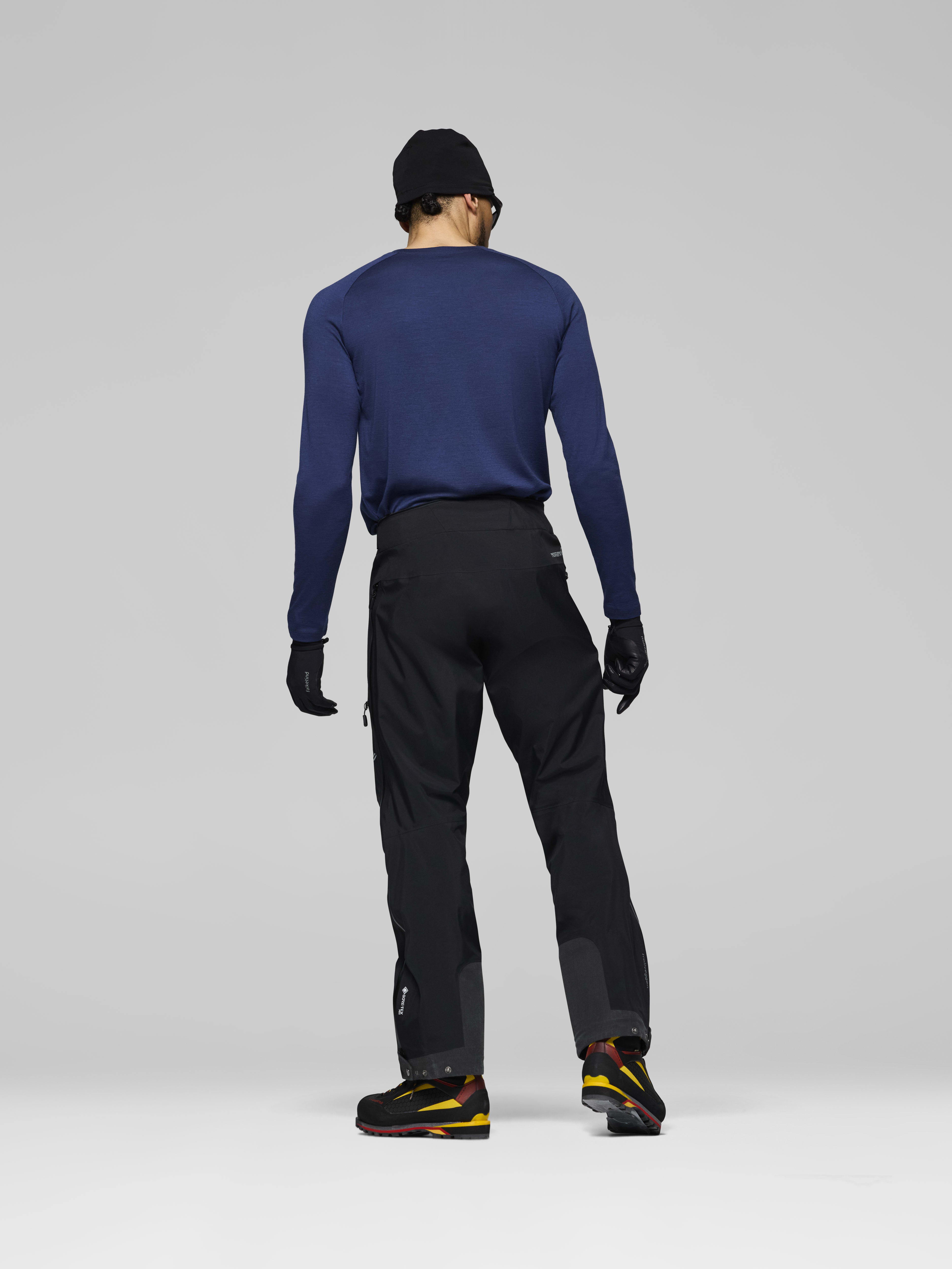 Male Look back image of trollveggen Gore-Tex Pro light Pants Caviar Black