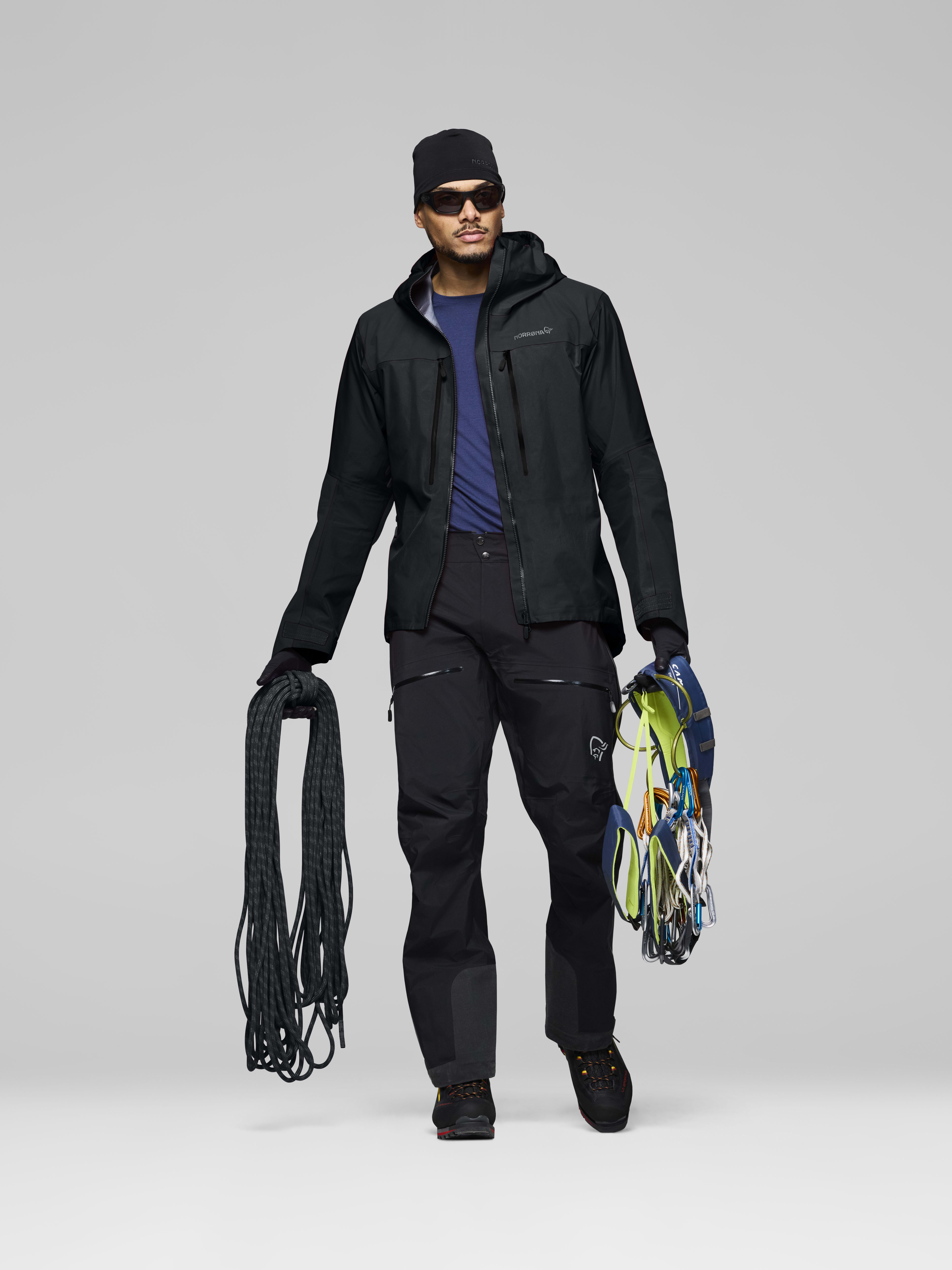 Male Look opening image of trollveggen Gore-Tex Pro light Pants Caviar Black