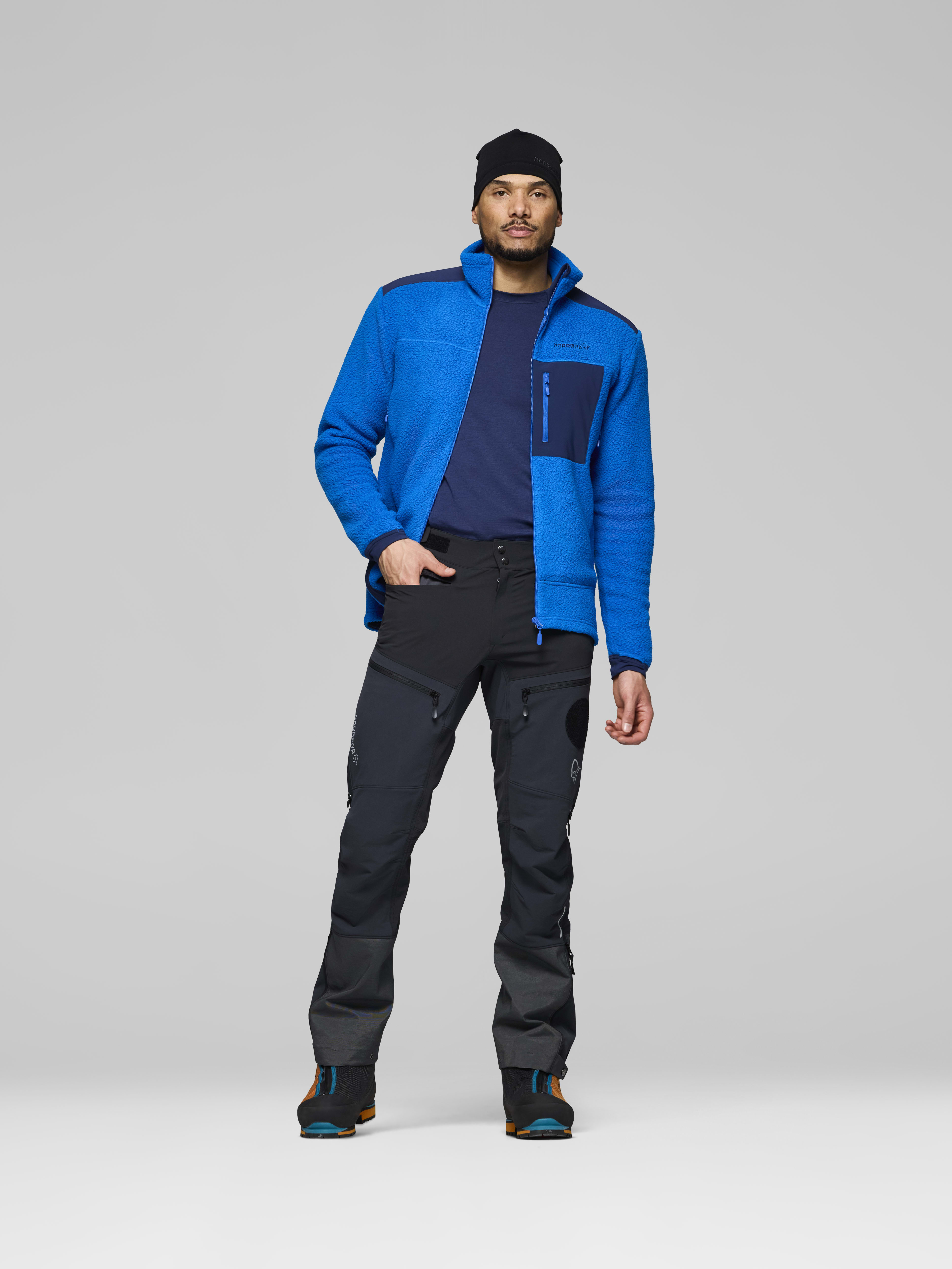 Male Look opening image of trollveggen flex1 rescue Caviar Black