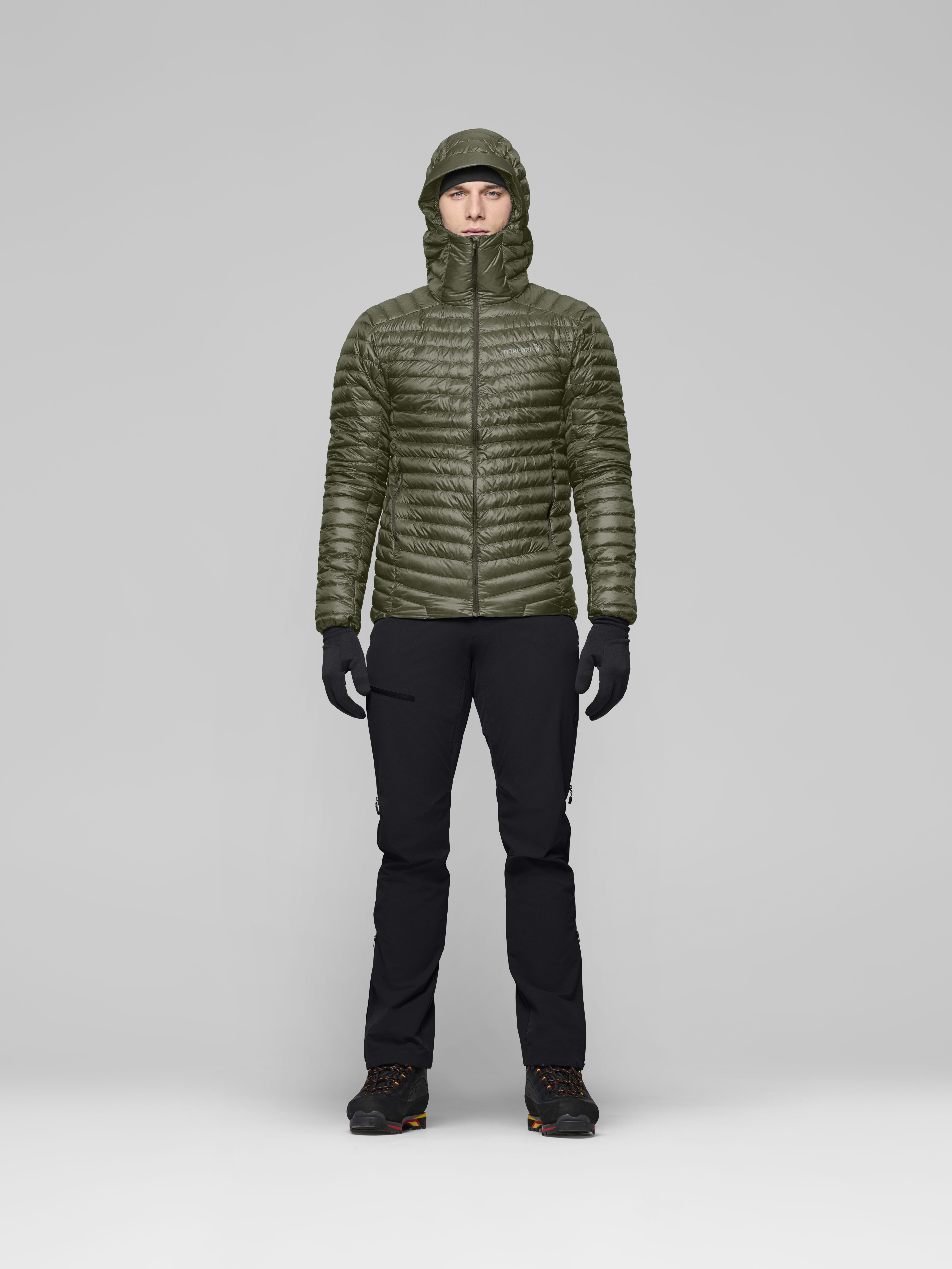 Male Look front image of trollveggen down800 super light Hood Deep Lichen Green