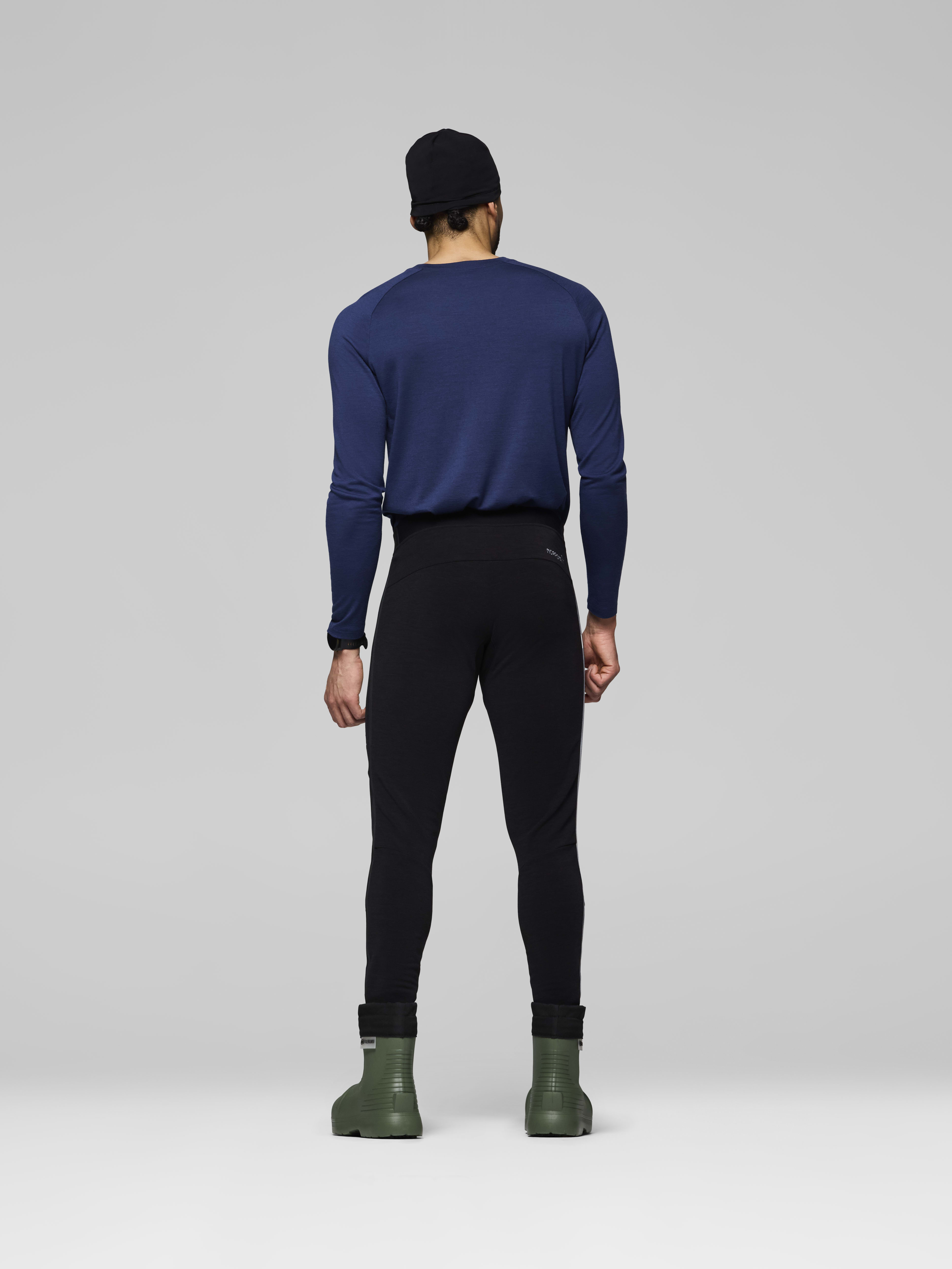 Male Look back image of trollveggen warmwool2 stretch Tights Caviar Black
