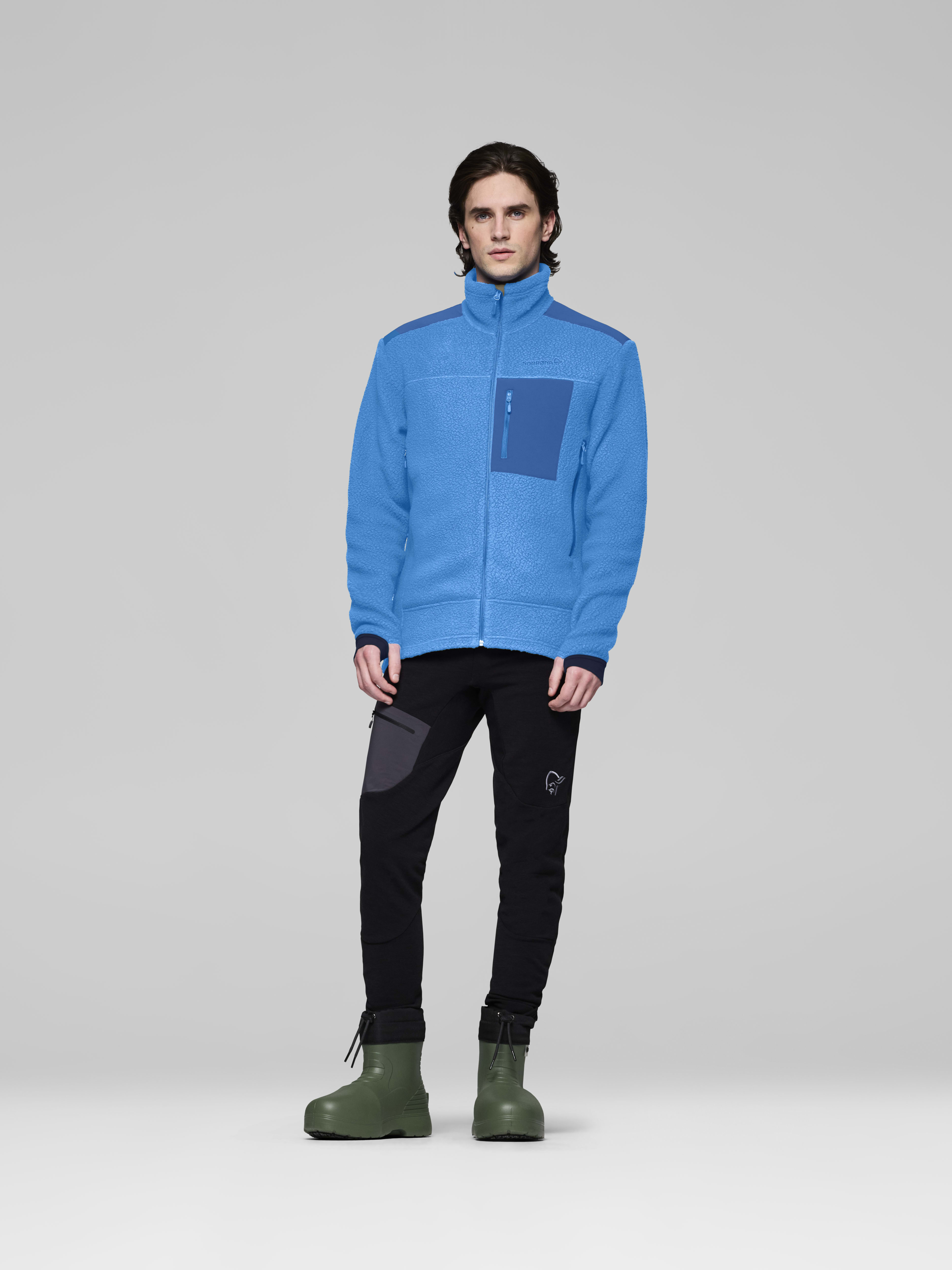 Male Look front image of trollveggen warm3 Jacket Brilliant Blue/Dark Blue