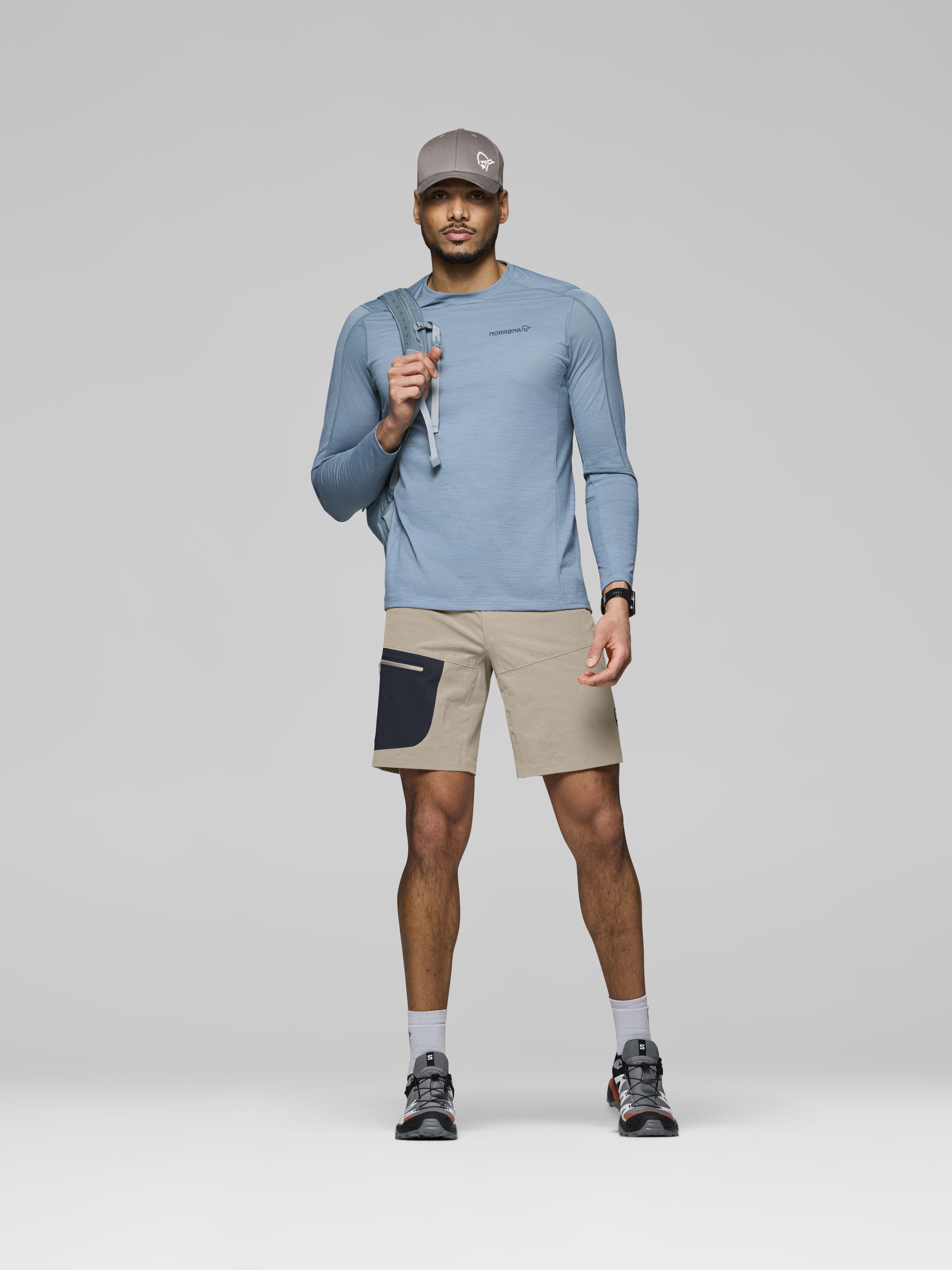Male Look opening image of falketind flex1 light Shorts Winter Twig/Caviar Black