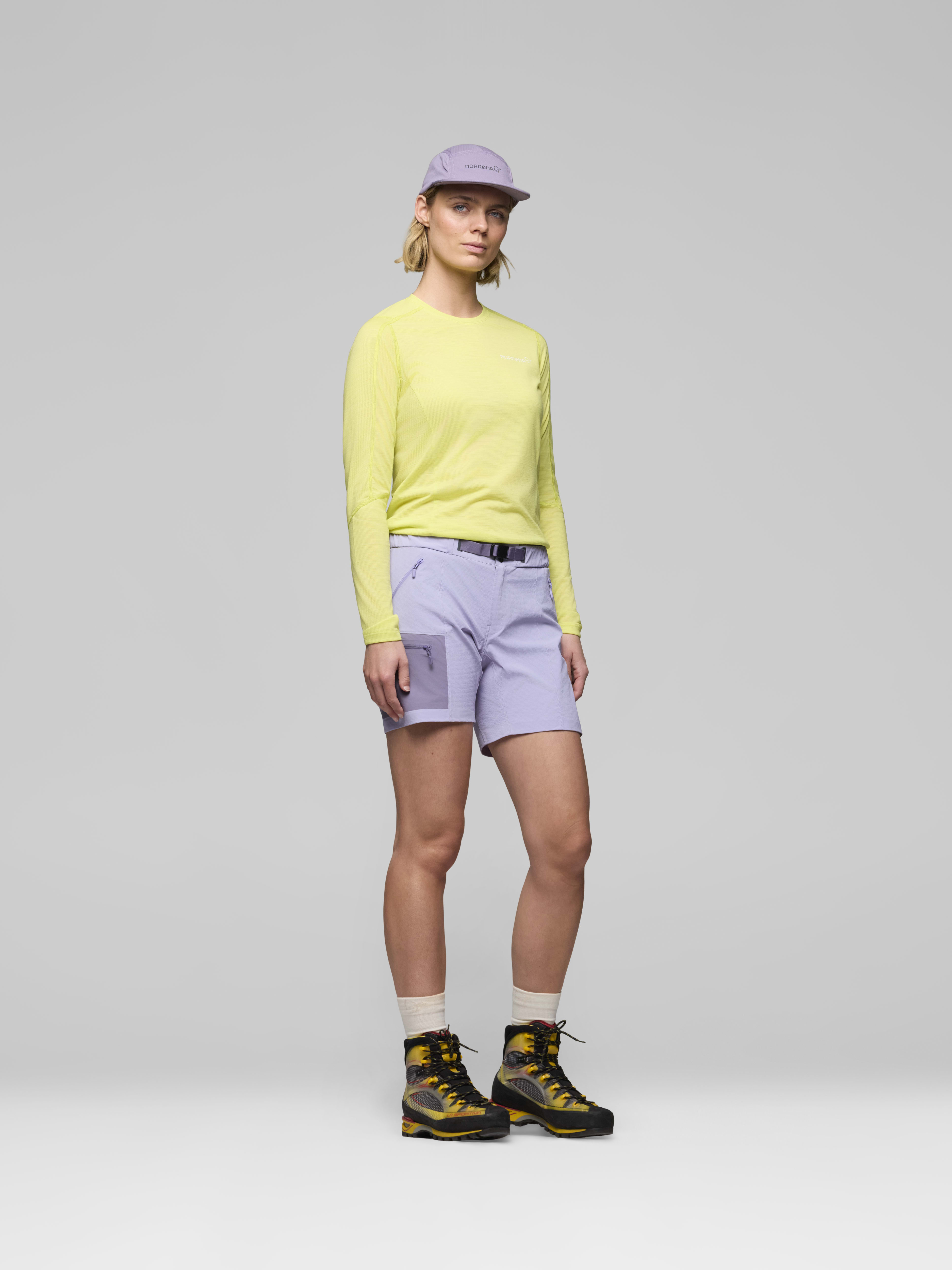 Female Look side image of falketind flex1 light Shorts Heirloom Lilac/Purple Sage