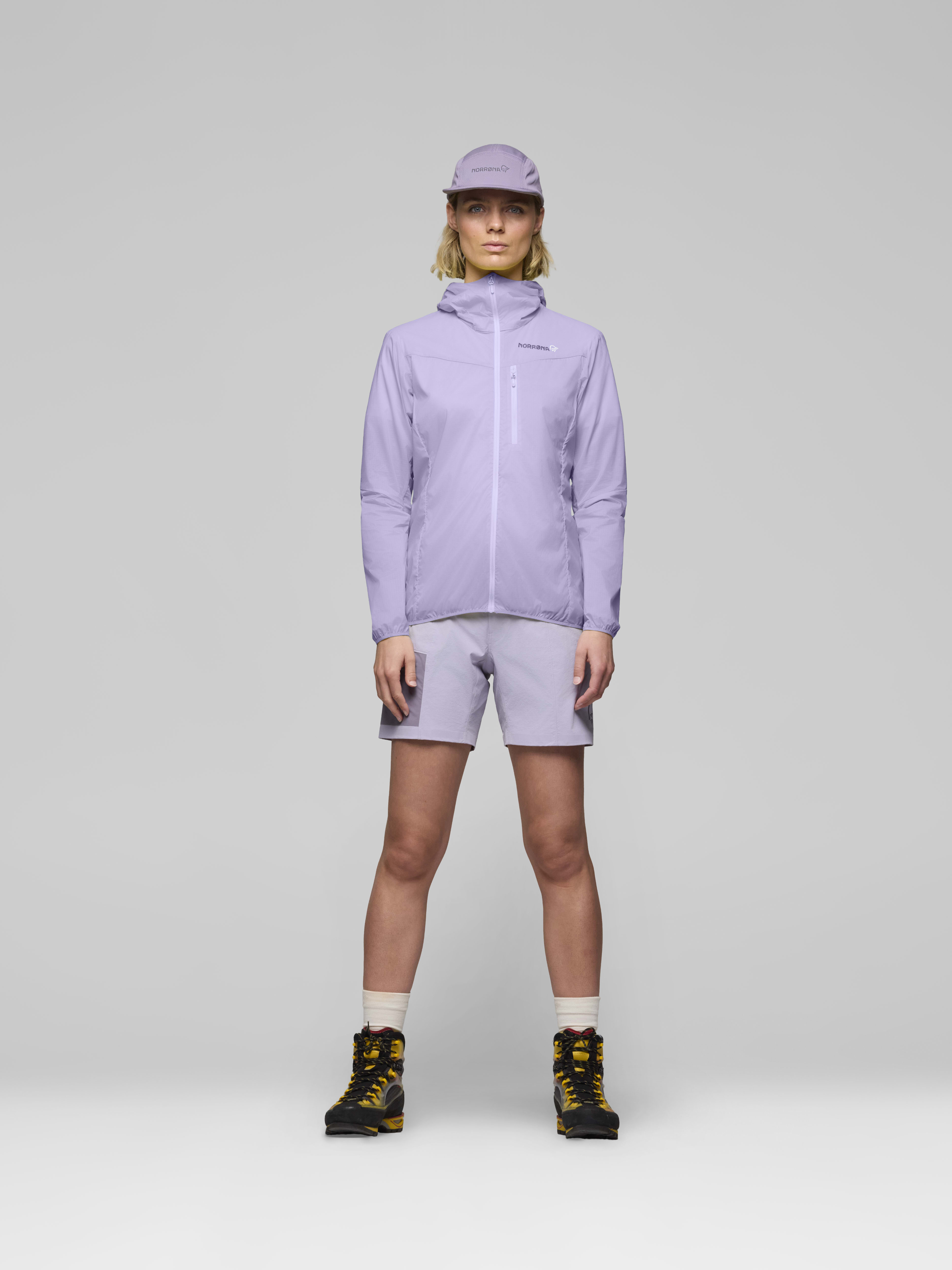 Female Look front image of falketind aero60 Zip Hood Heirloom Lilac