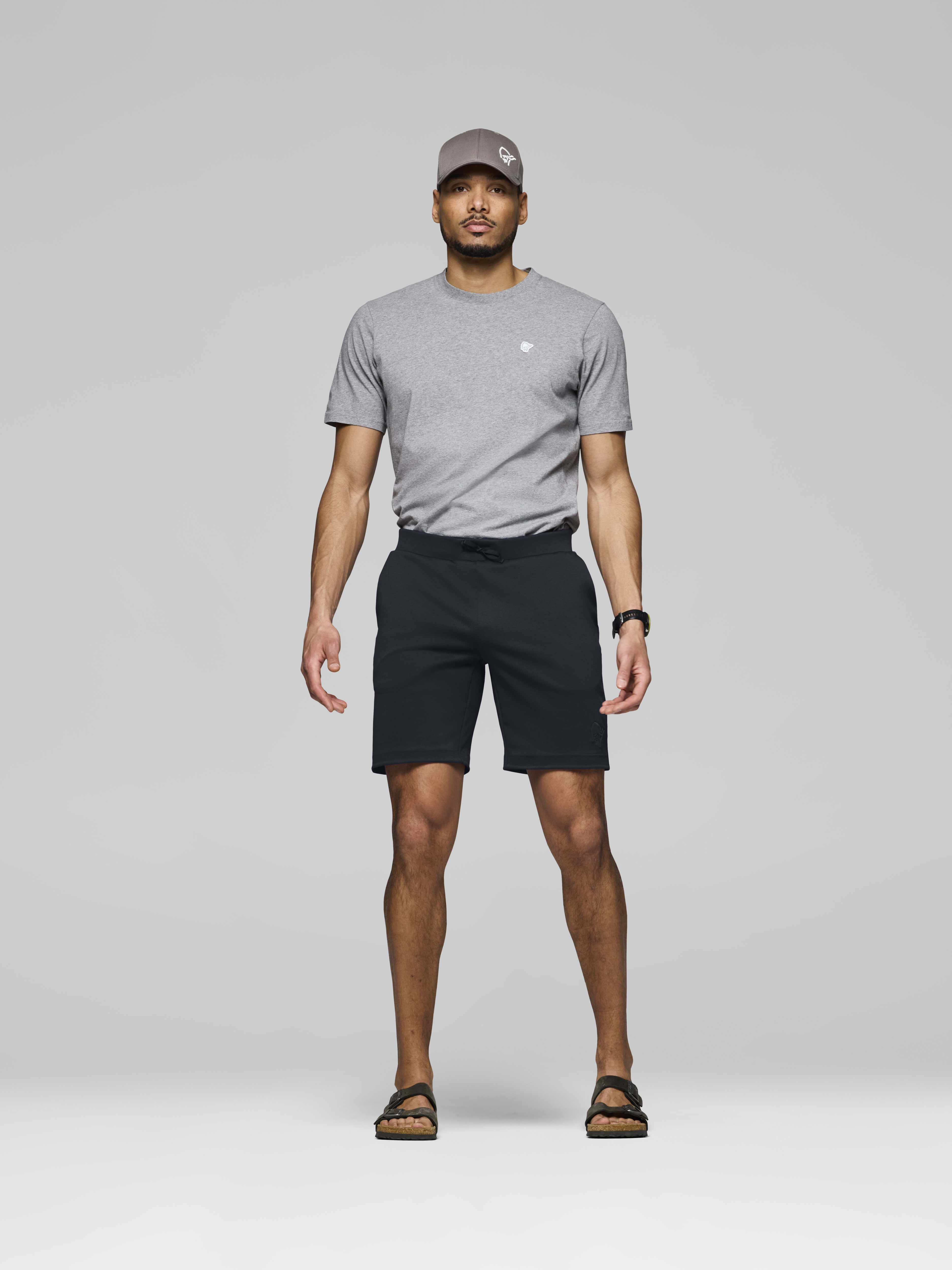 Male Look front image of falketind warm2 stretch Shorts Caviar Black