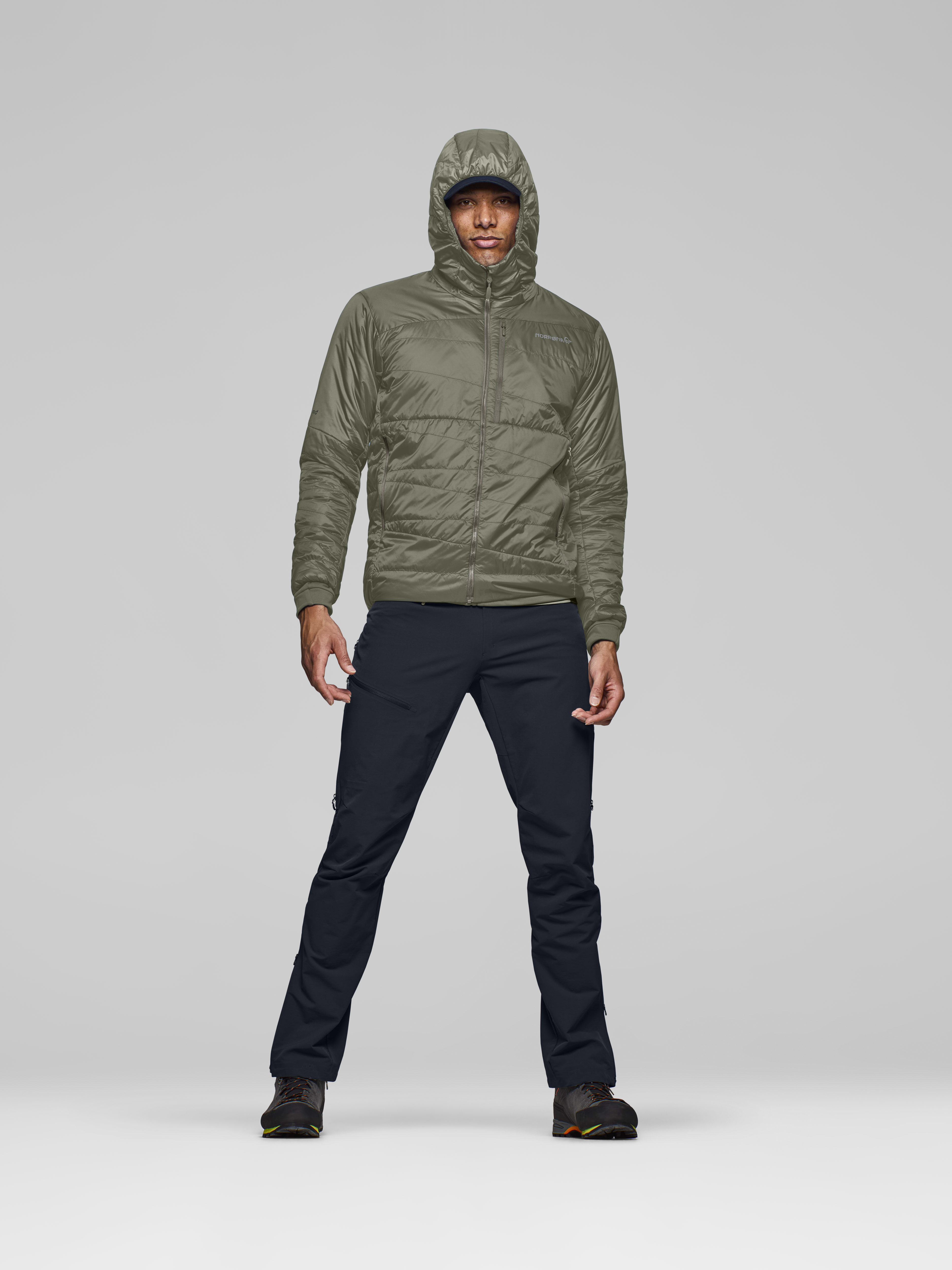 Male Look front image of falketind thermo40 Zip Hood Deep Lichen Green