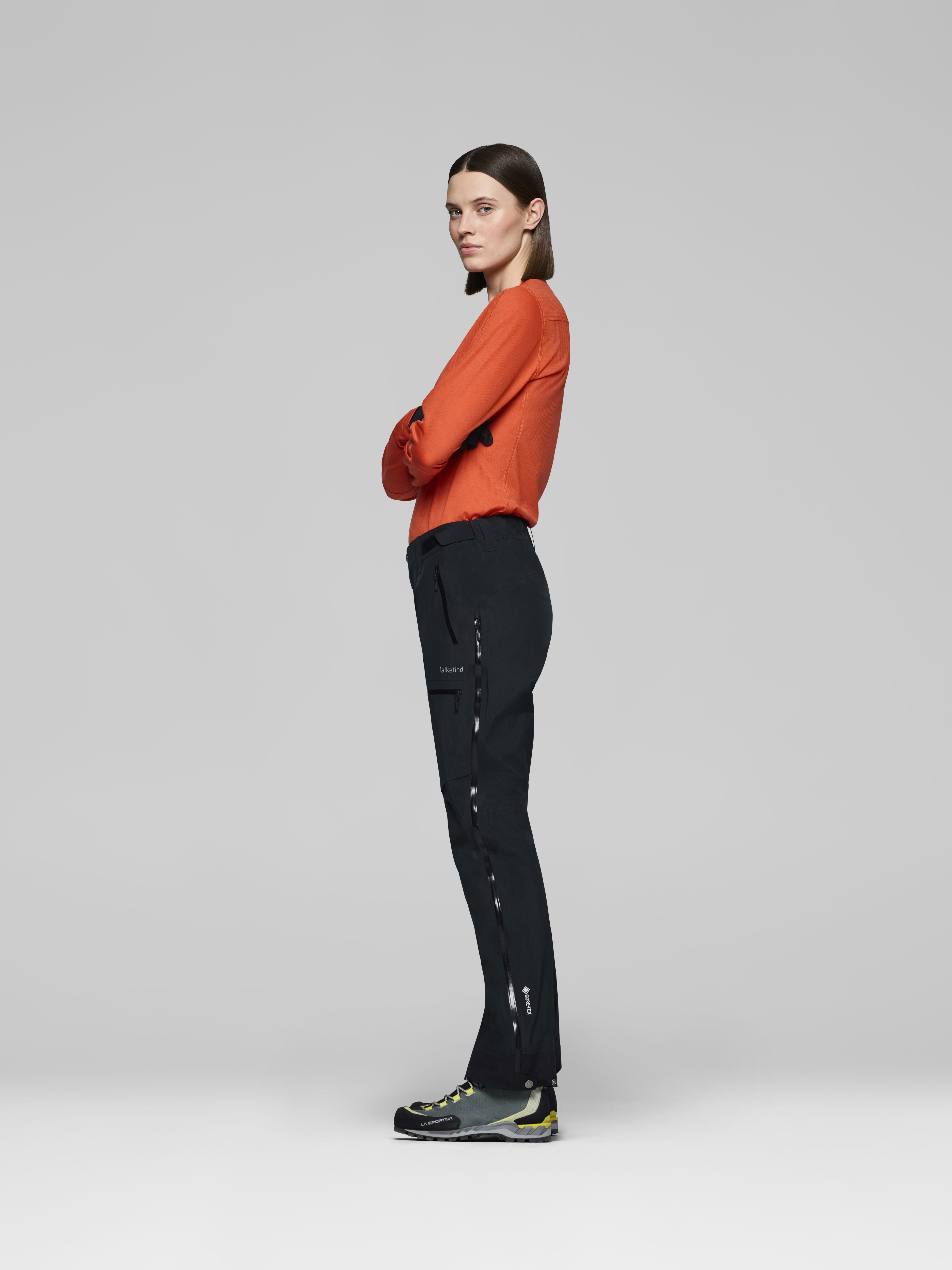 Female Look side image of falketind Gore-Tex Pants Caviar Black
