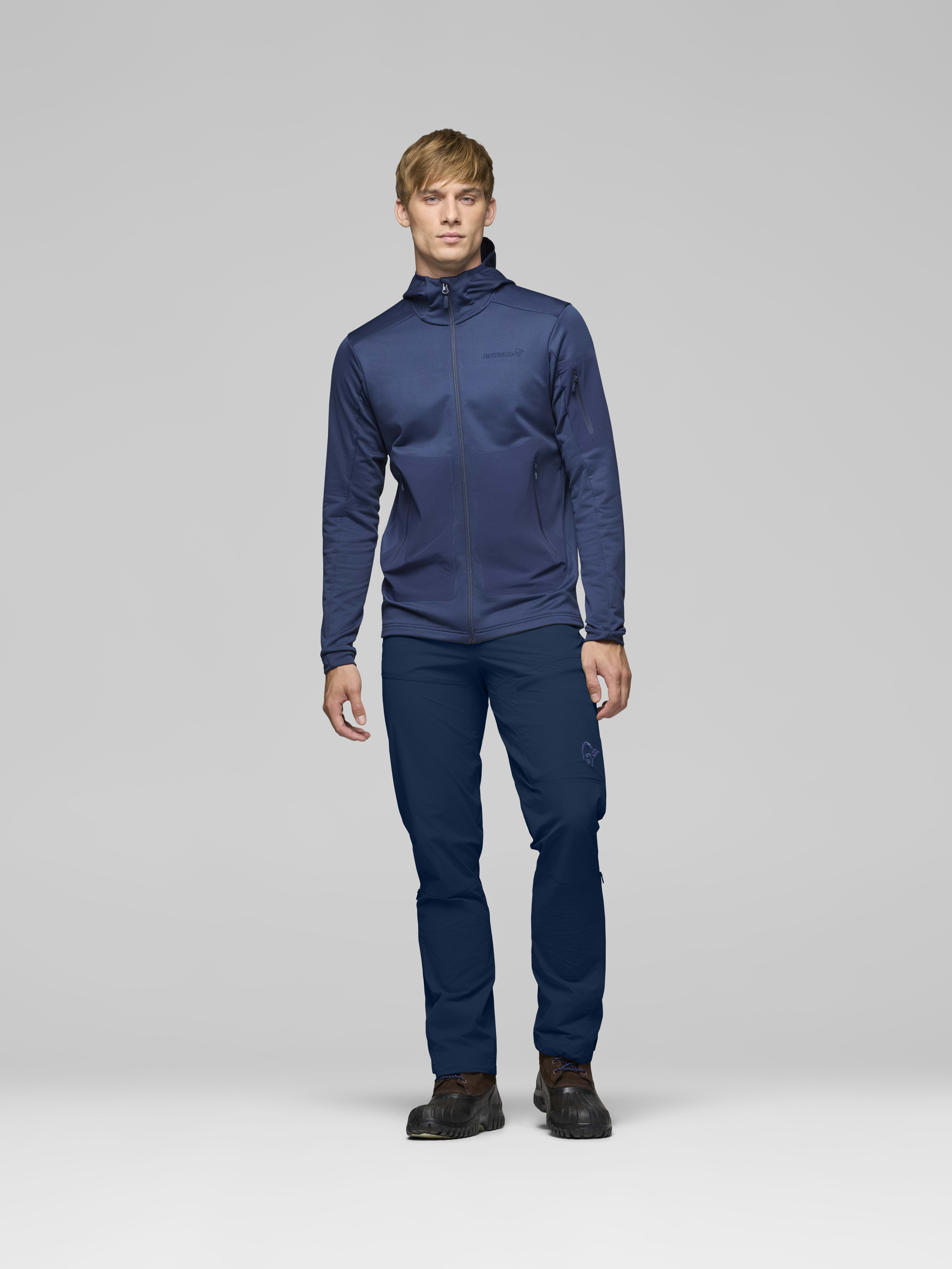 Male Look front image of falketind warm2 stretch Hood Indigo Night
