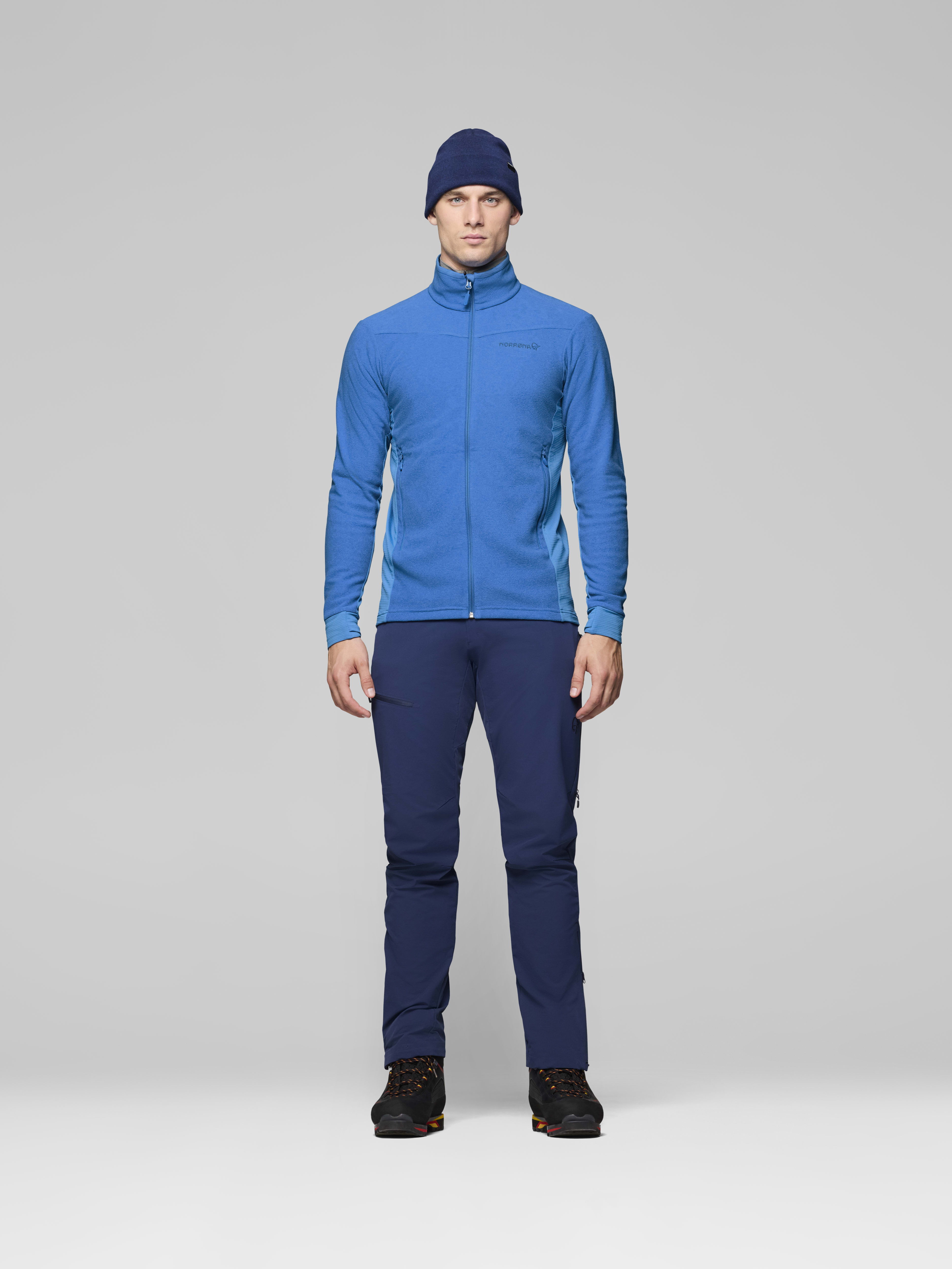 Male Look front image of falketind warm2 Jacket Brilliant Blue