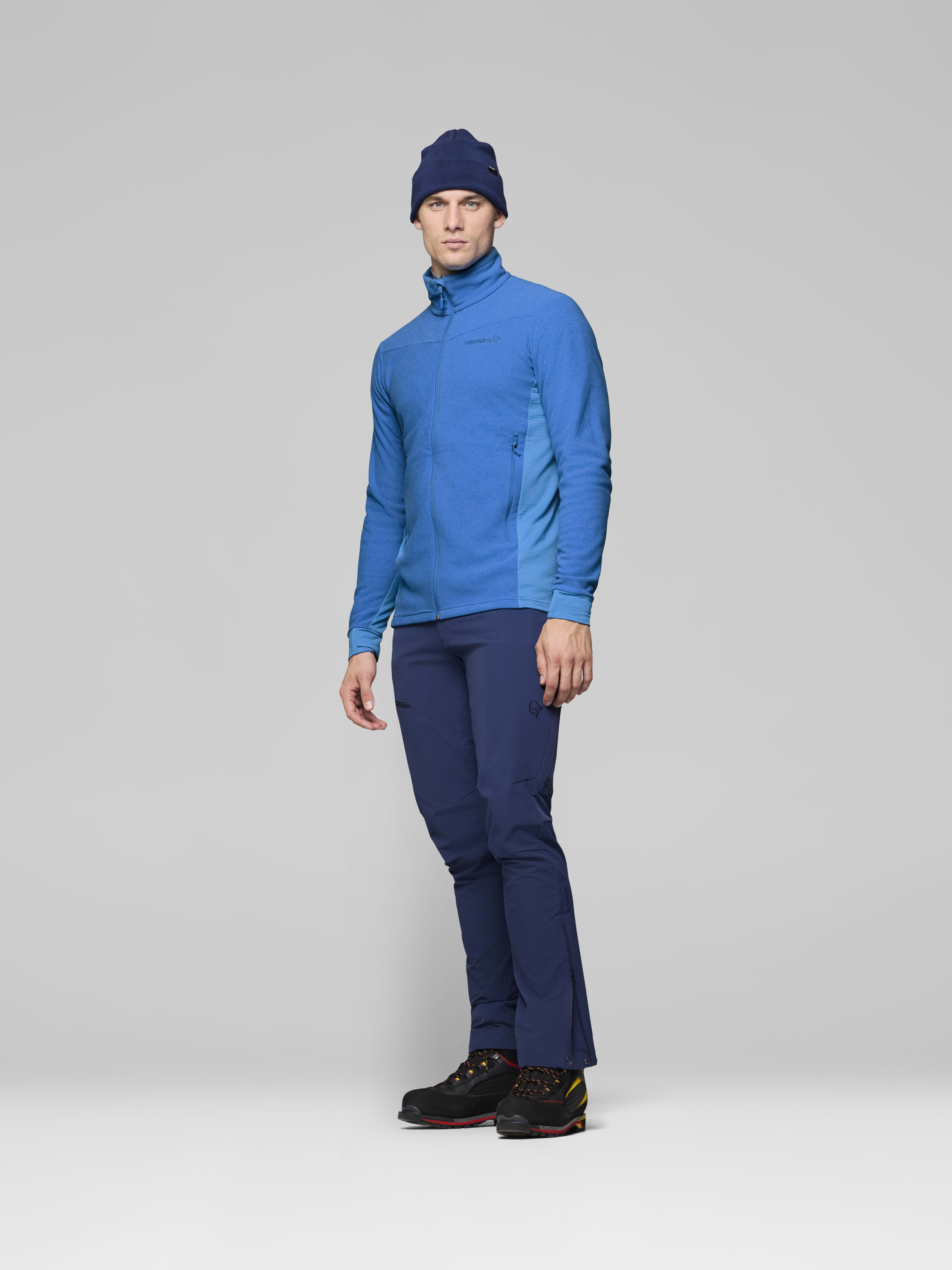 Male Look side image of falketind warm2 Jacket Brilliant Blue