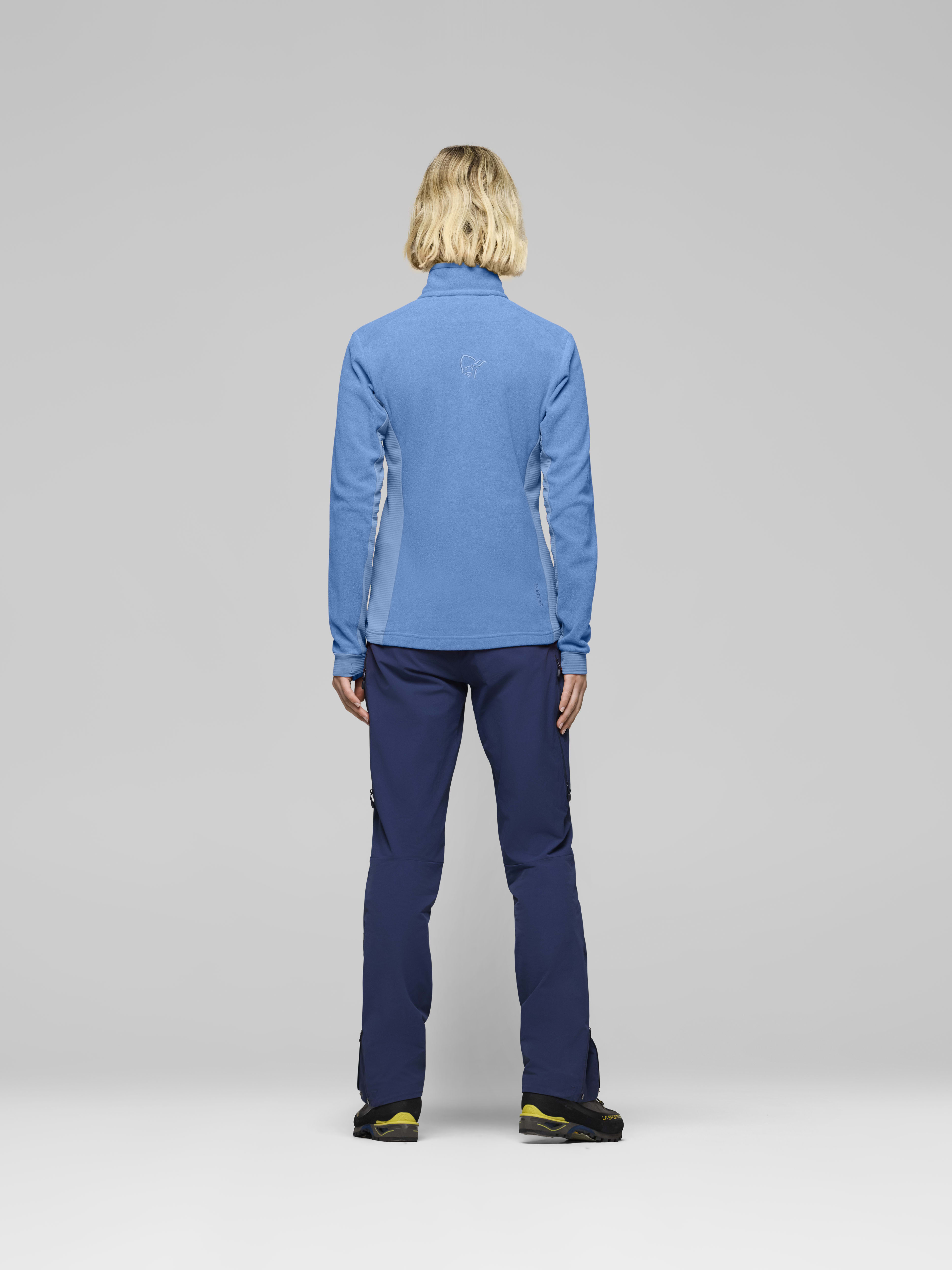 Female Look back image of falketind warm2 Jacket Allure