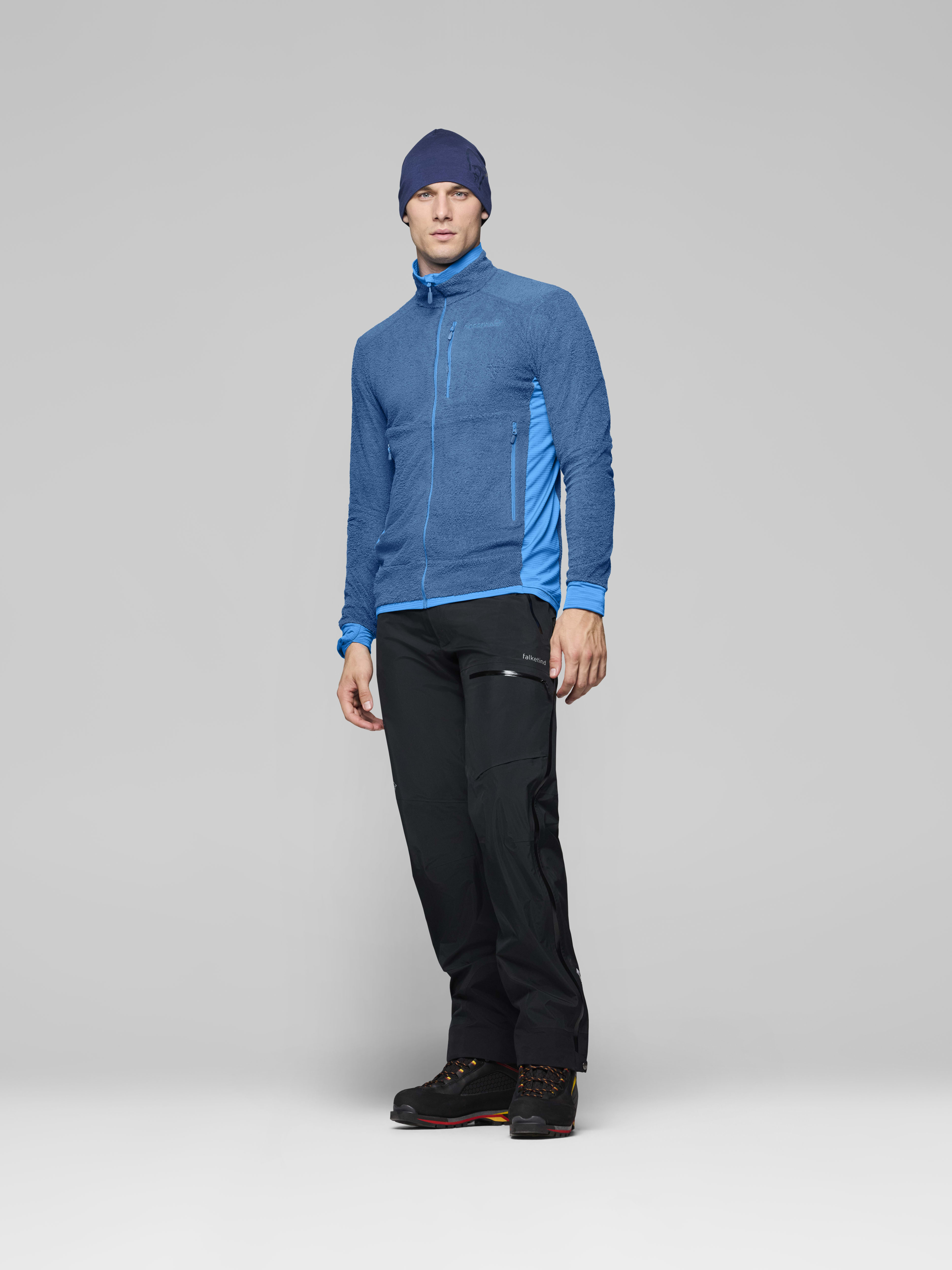 Male Look side image of falketind warm1 active Jacket Dark Blue/Brilliant Blue