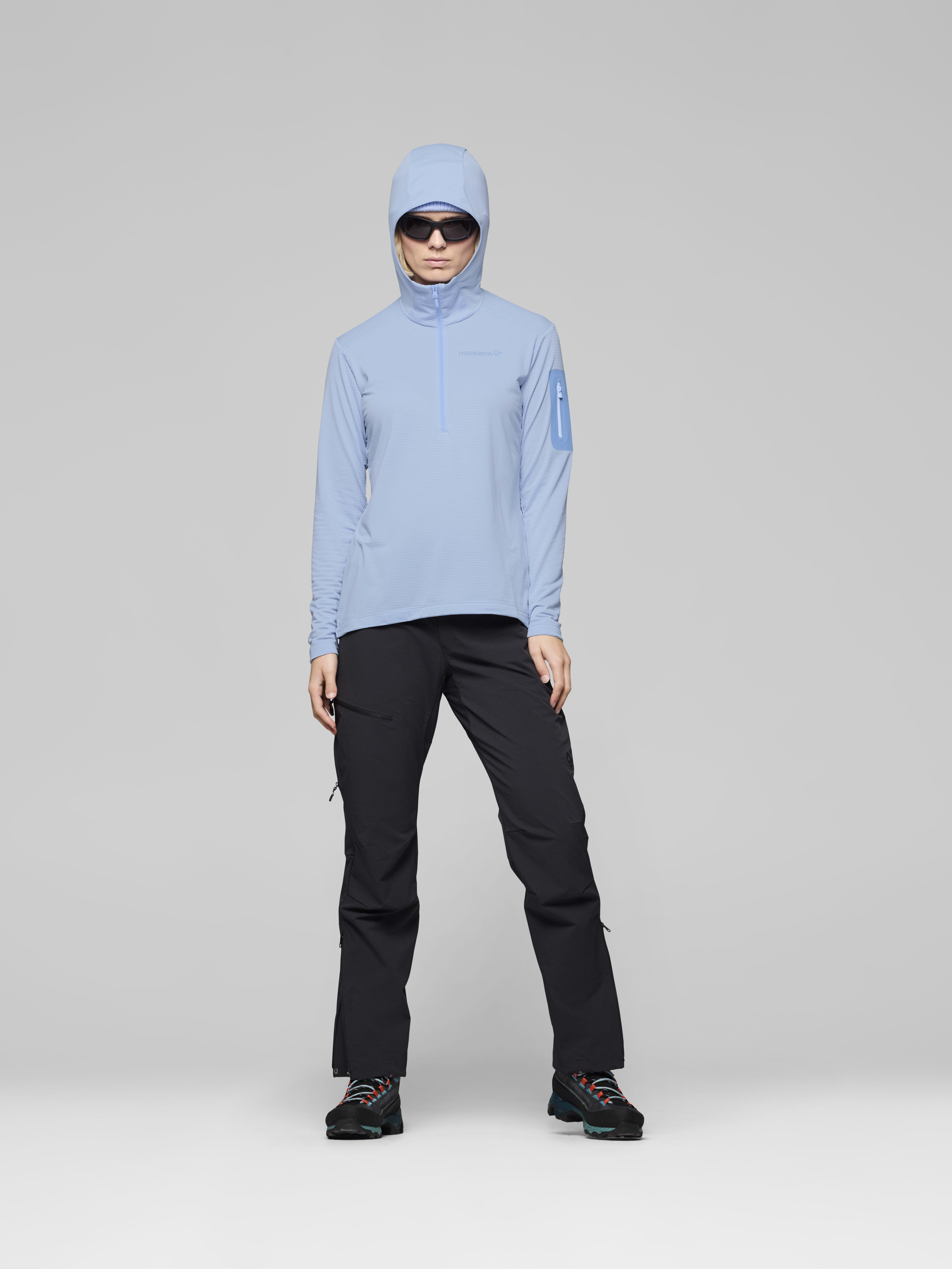 Female Look front image of falketind warm1 Hood Cashmere Blue/Allure