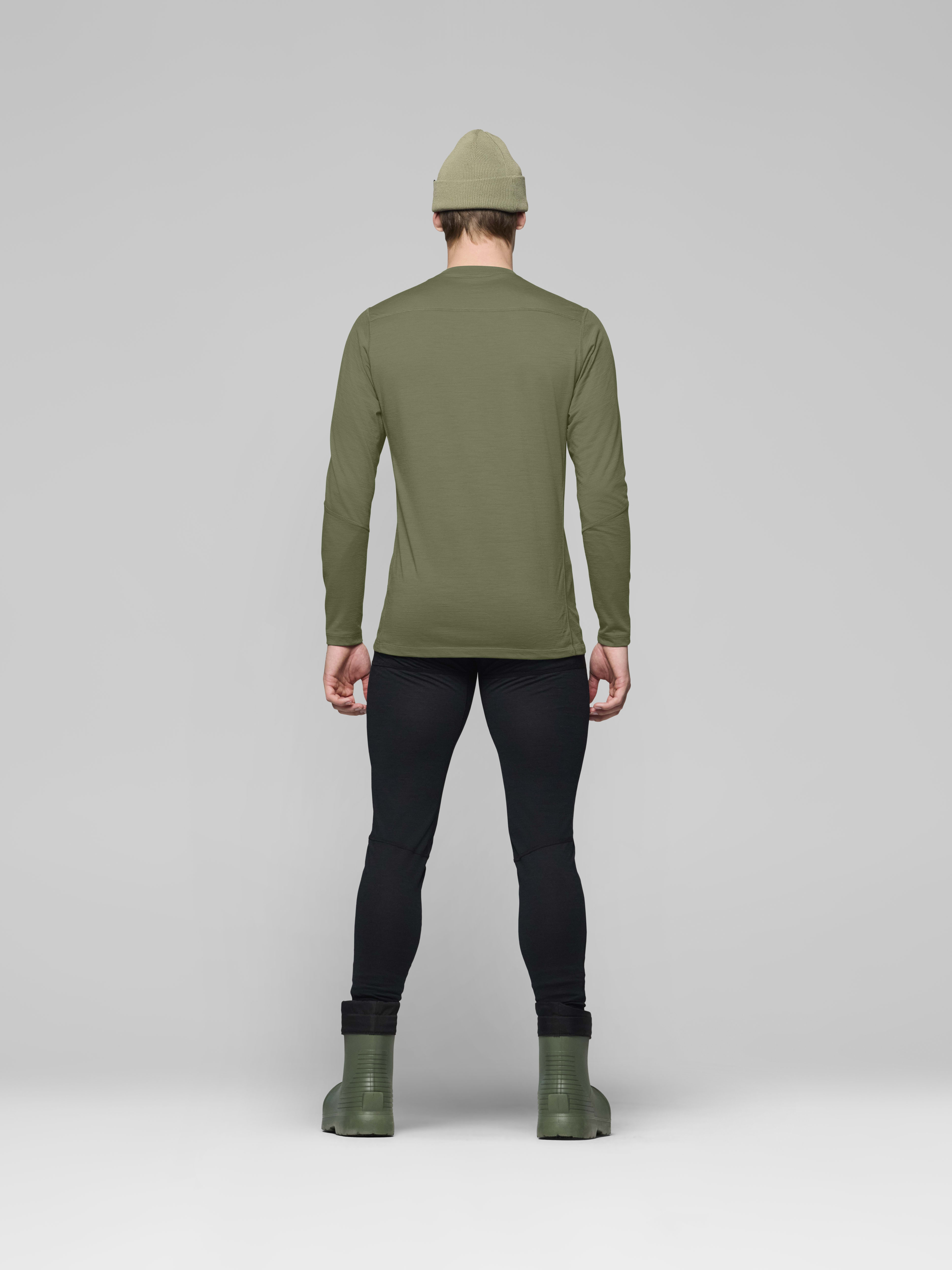Male Look back image of falketind equaliserUll Long Sleeve Deep Lichen Green