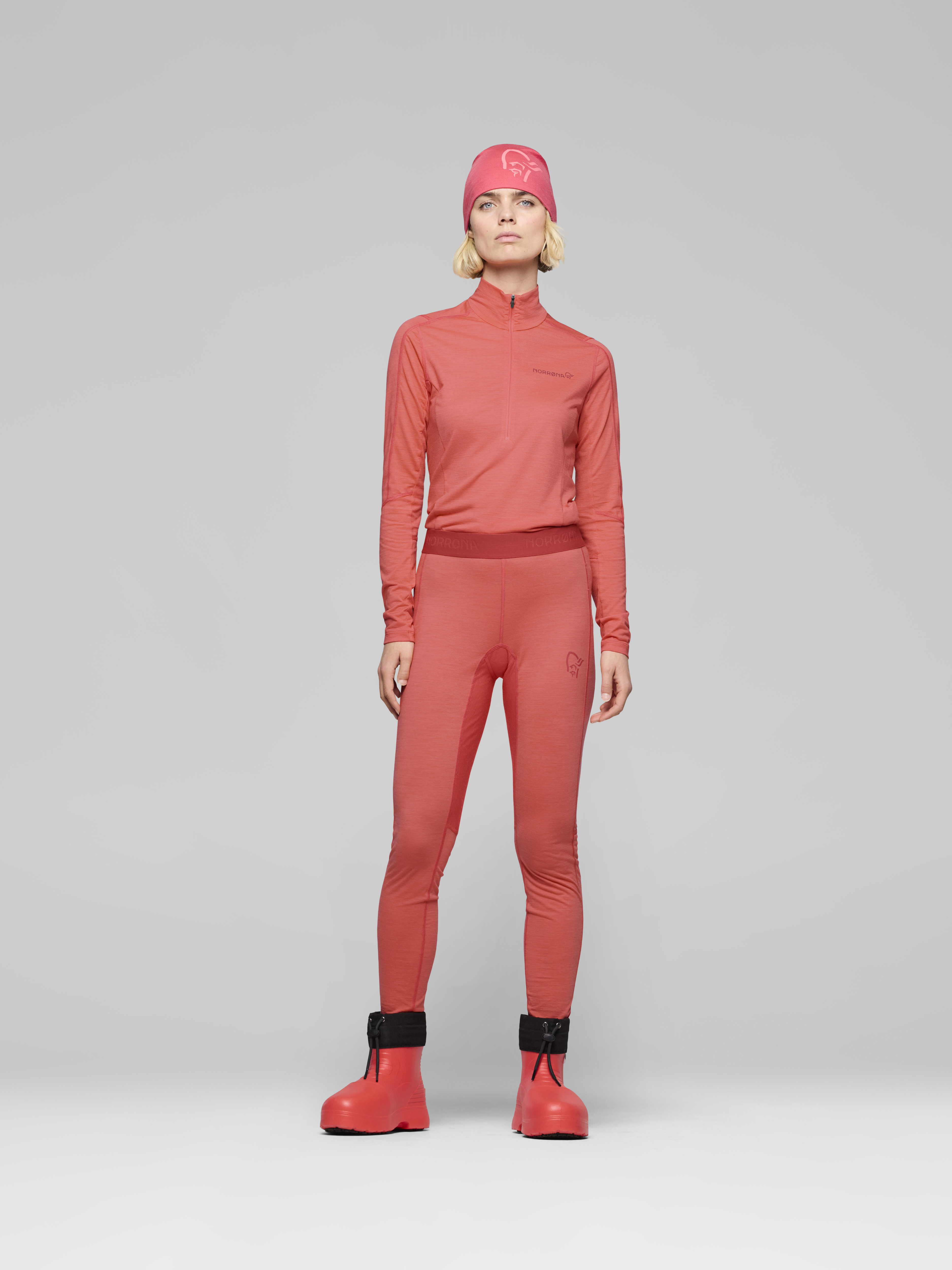 Female Look front image of falketind equaliserUll Longs Deep Sea Coral