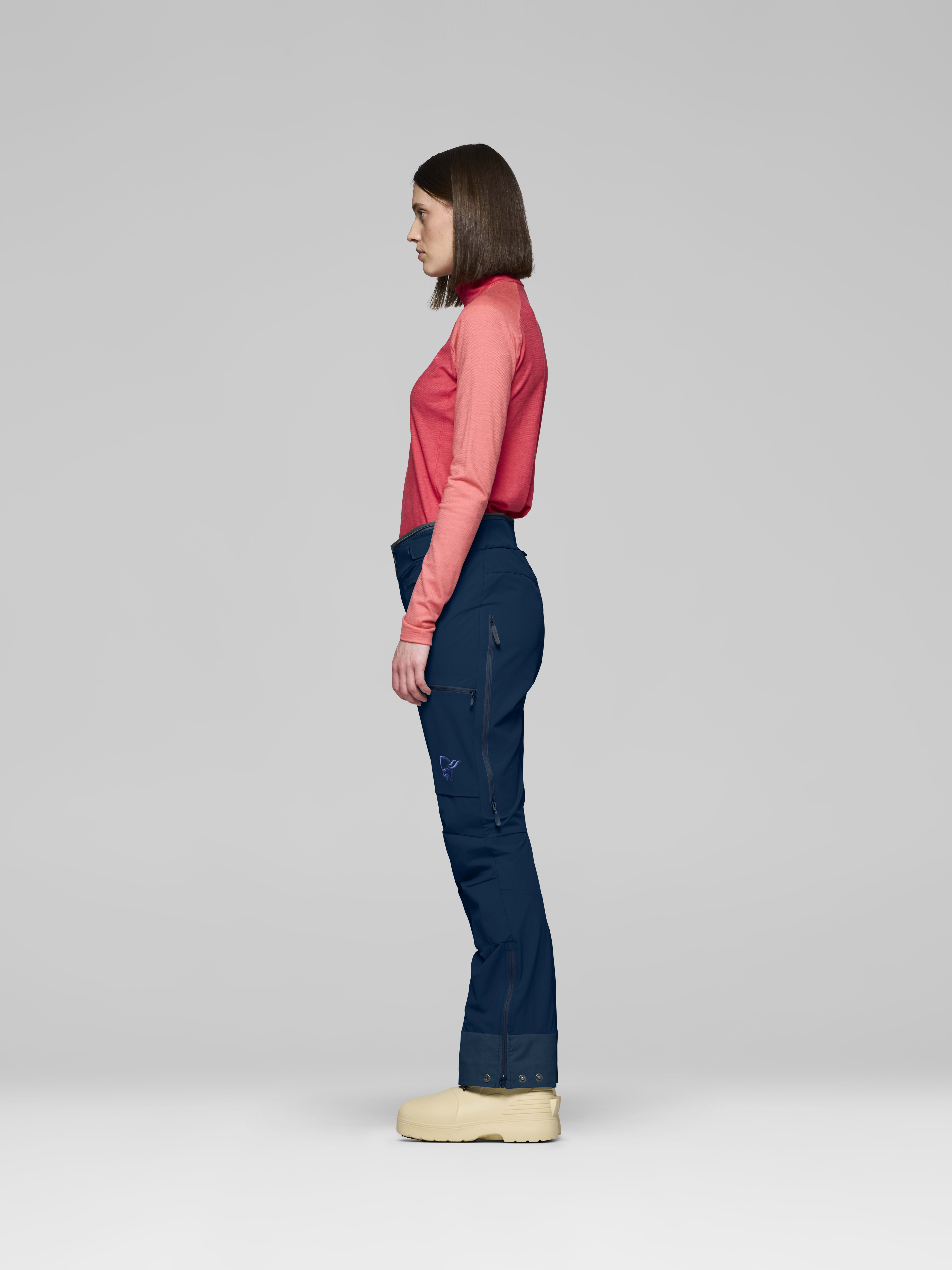 Female Look side image of lyngen flex1 light Pants Indigo Night