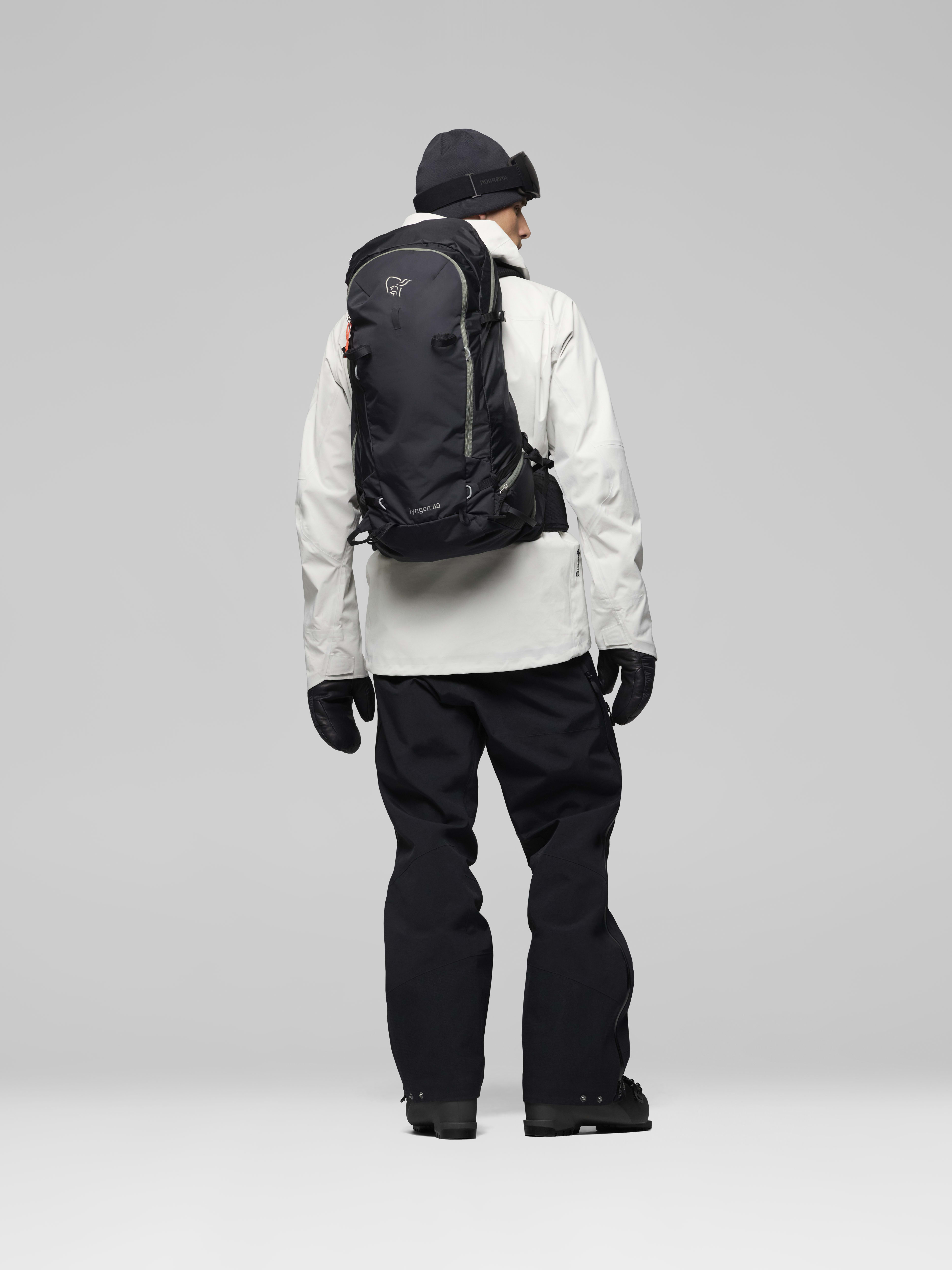Female Look front image of lyngen meshBack 40L Pack Caviar Black