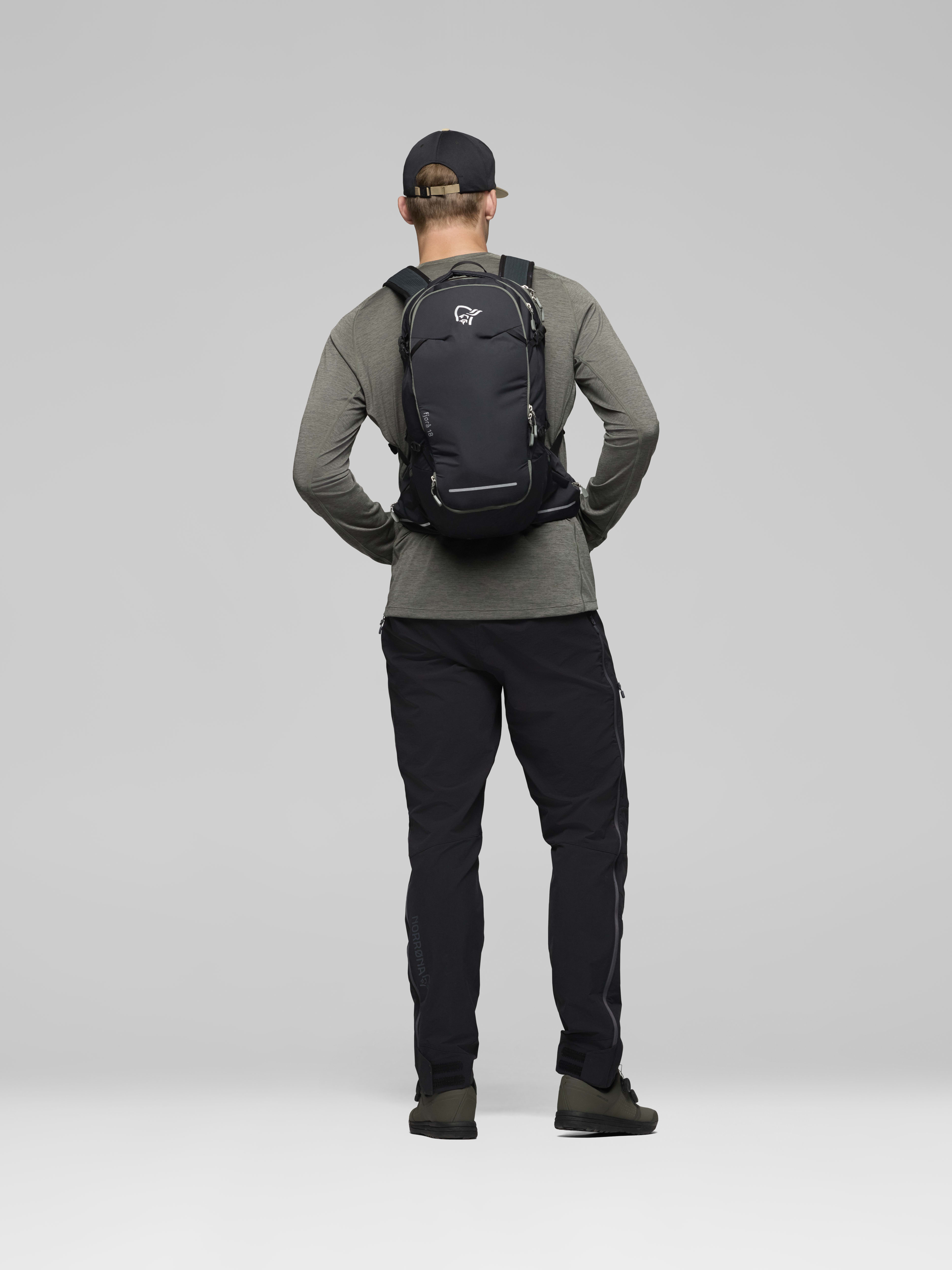 Female Look front image of fjora econyl195 18L Pack Caviar Black