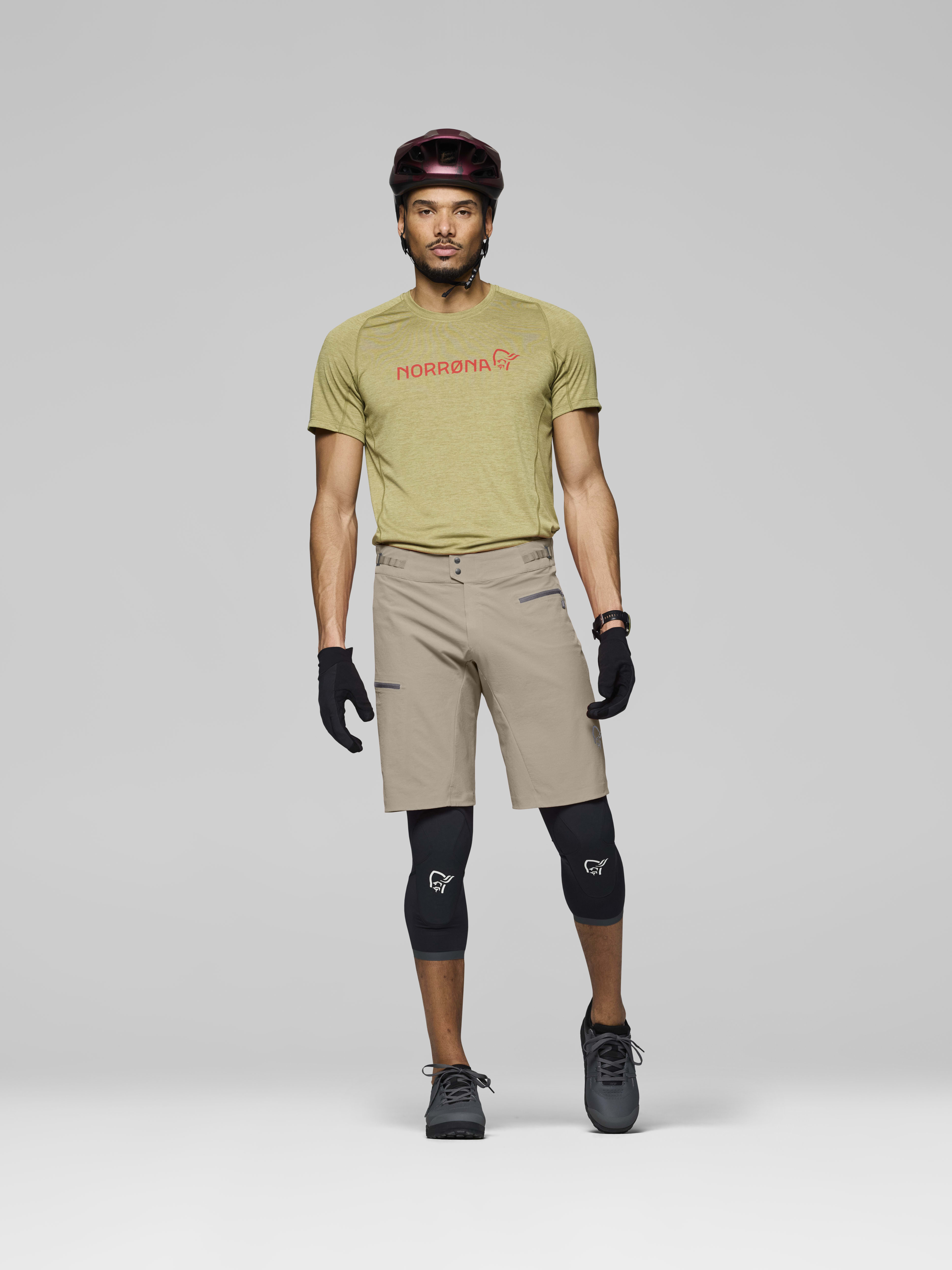 Male Look front image of fjora flex1 light Shorts Winter Twig