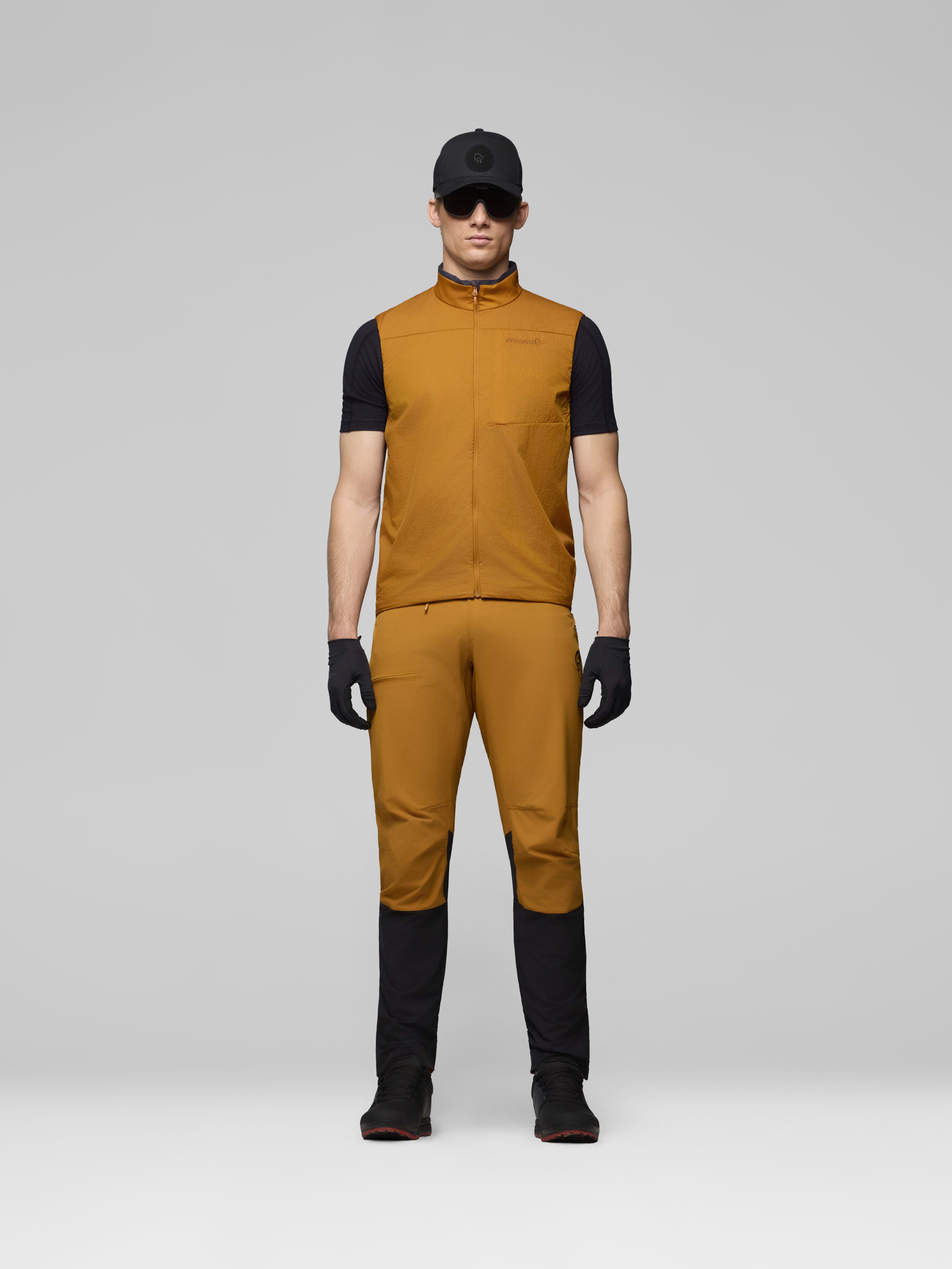 Male Look front image of fjora aero40 thermo100active Vest Honey Ginger