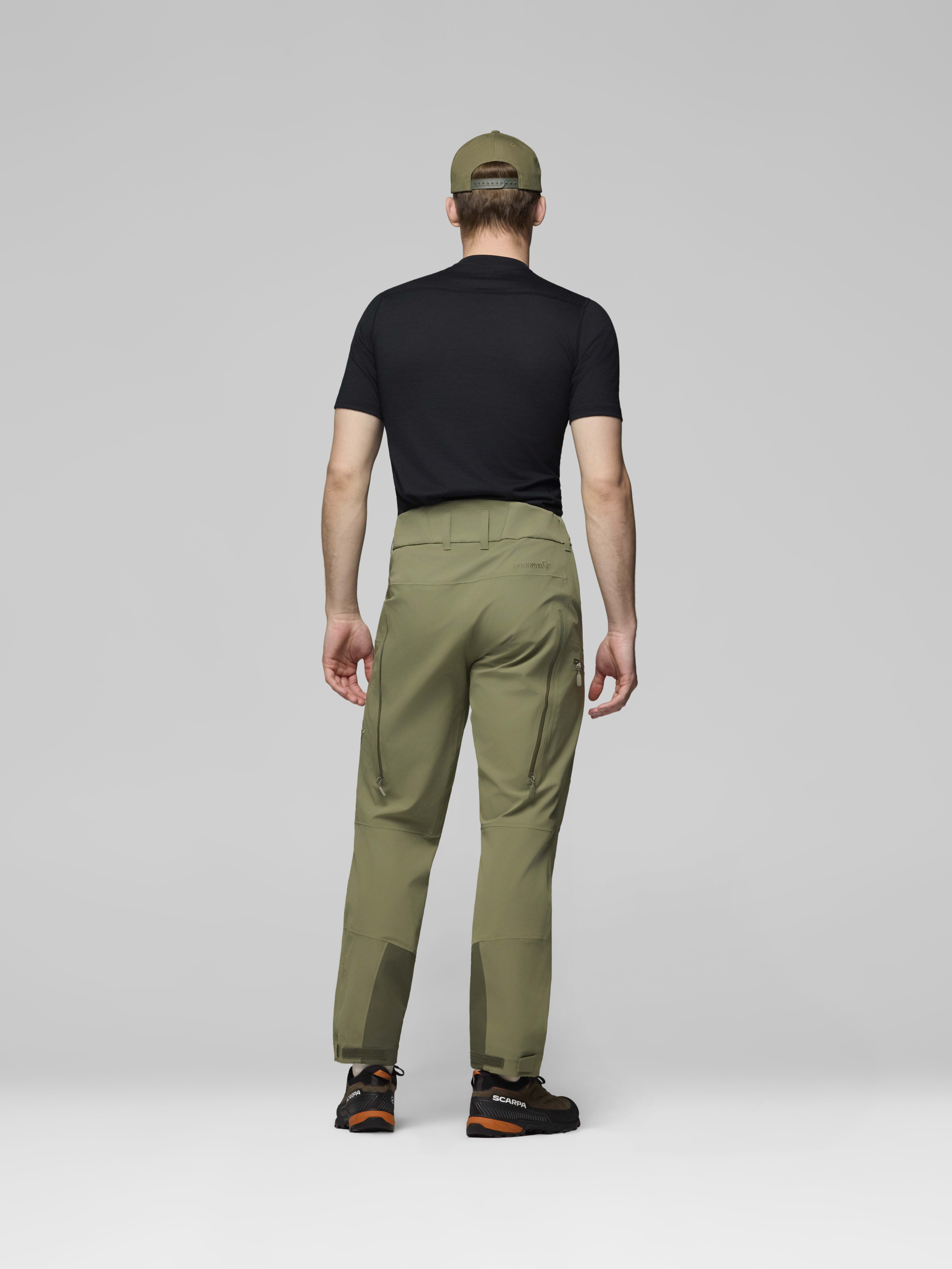 Male Look back image of femund driflex3 Pants Deep Lichen Green