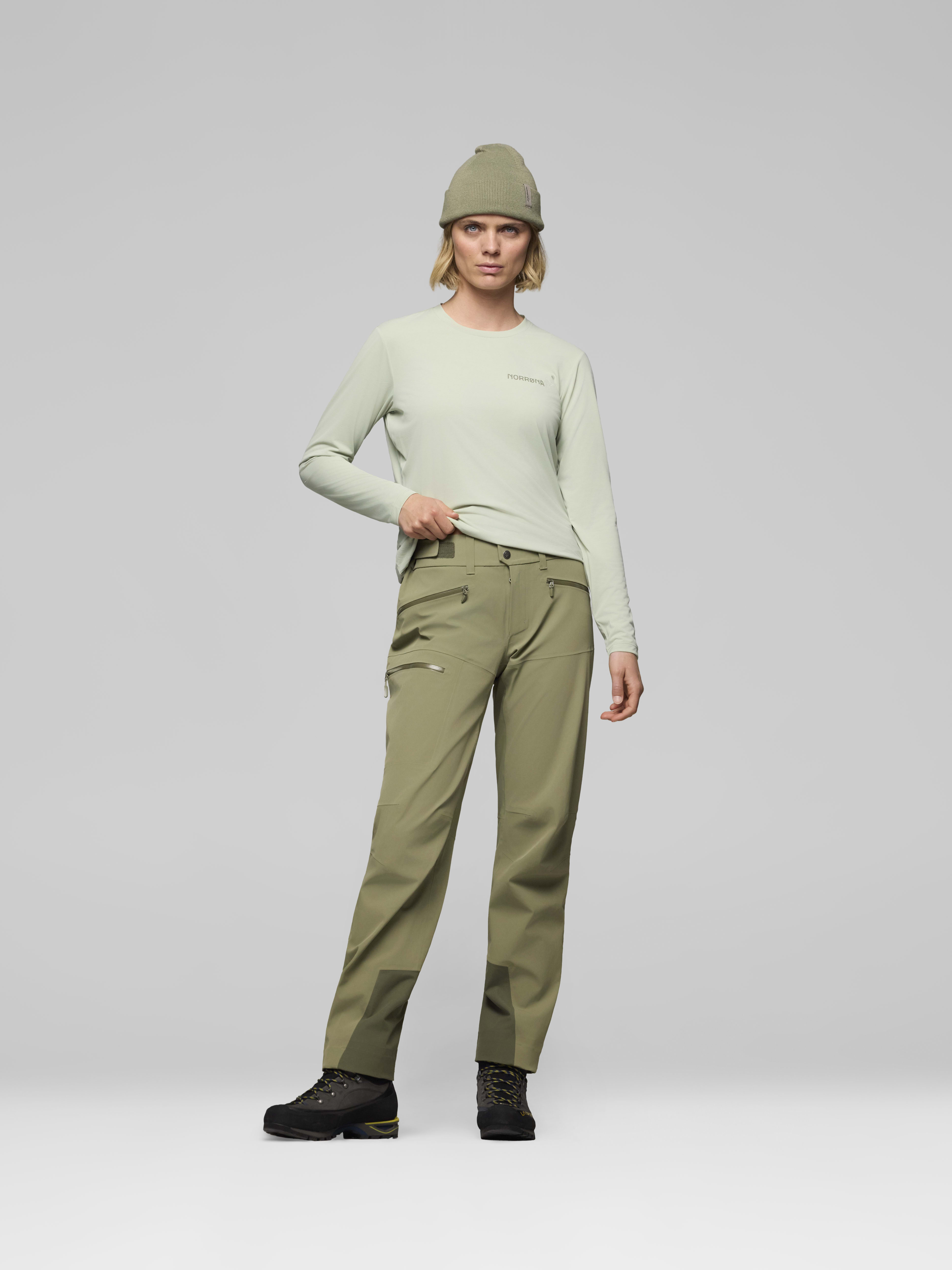 Female Look front image of femund driflex3 Pants Deep Lichen Green