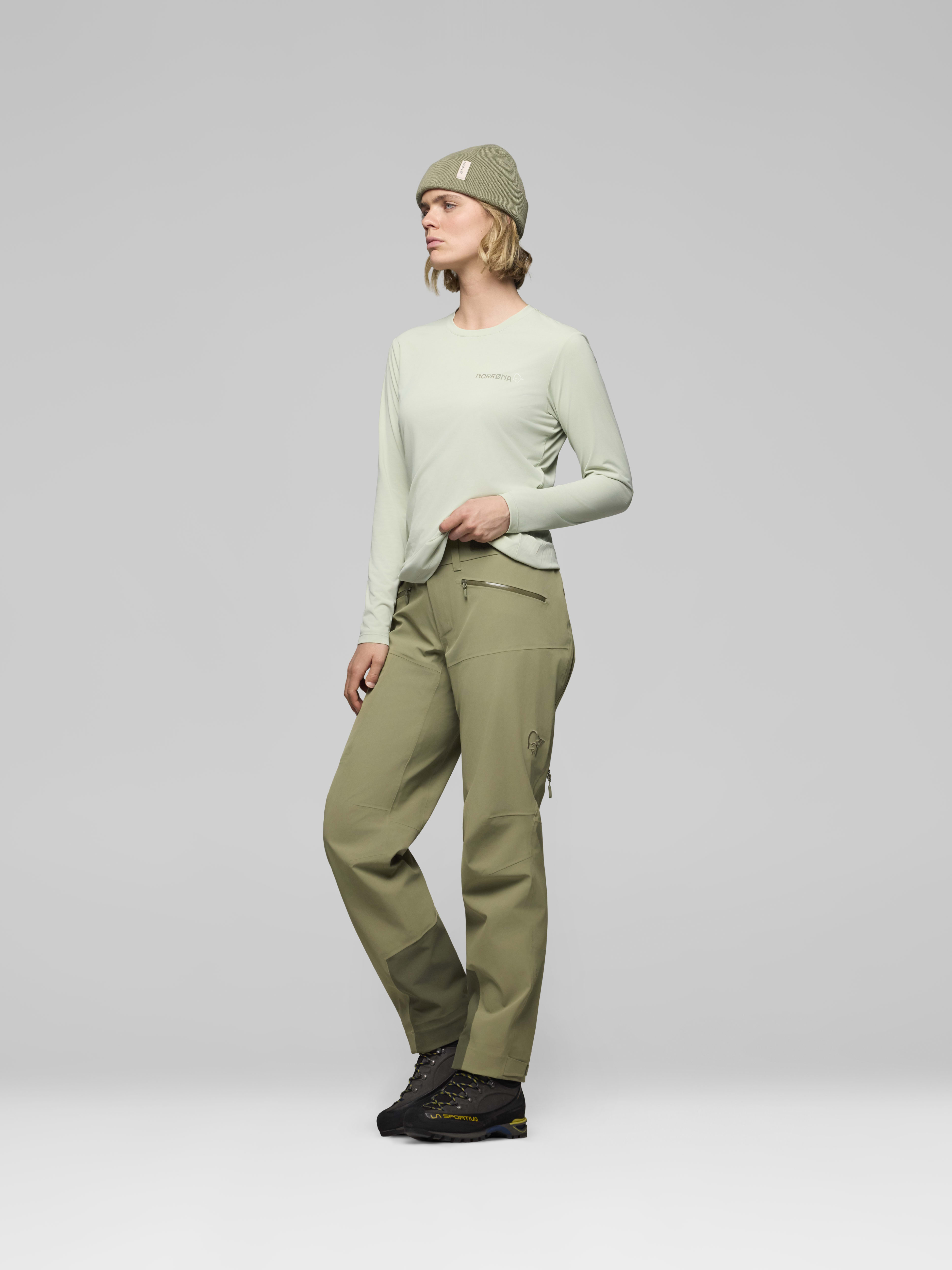 Female Look side image of femund driflex3 Pants Deep Lichen Green
