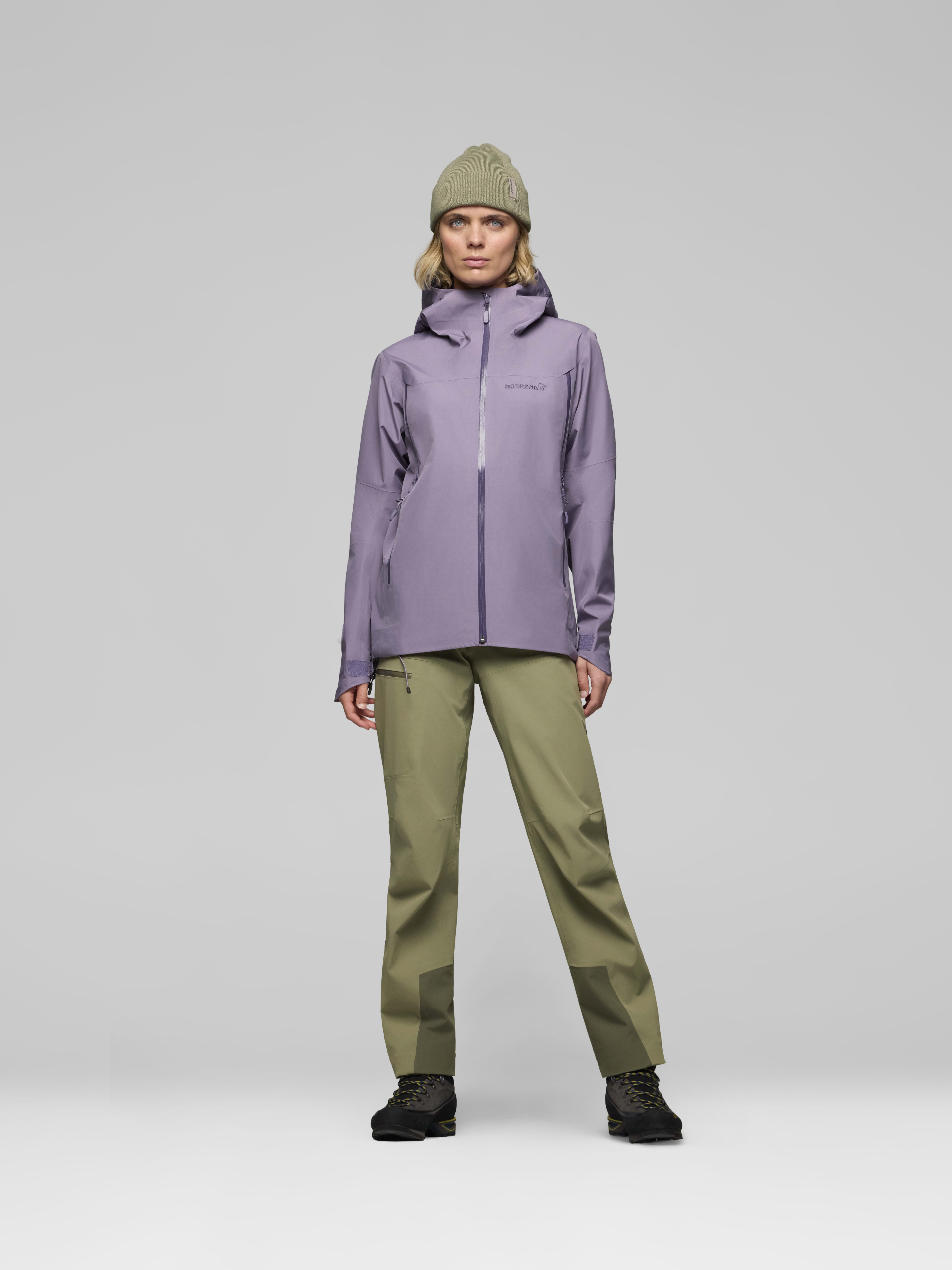 Female Look front image of femund Gore-Tex Jacket Purple Sage