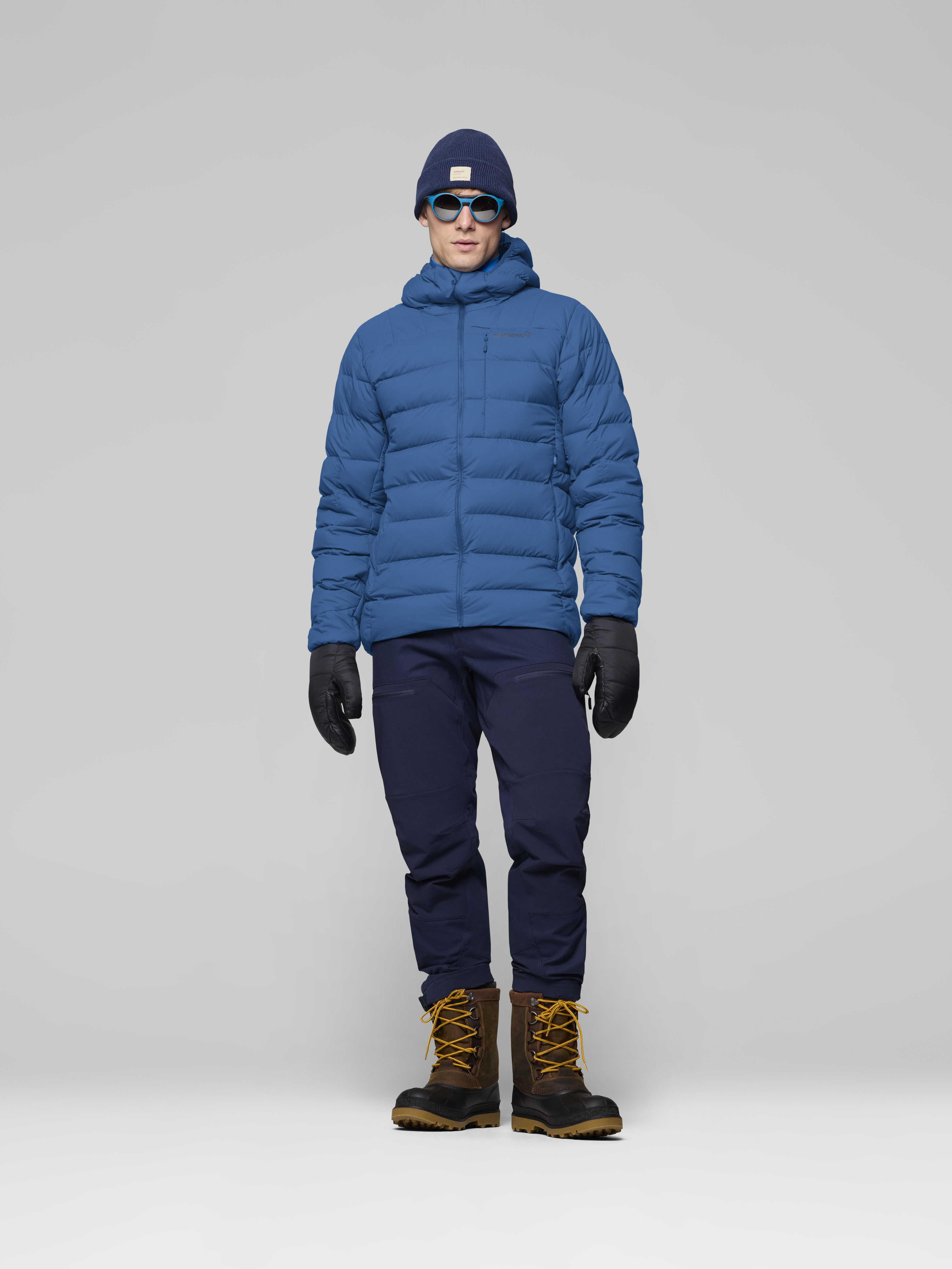 Male Look front image of femund down700 Zip Hood Dark Blue