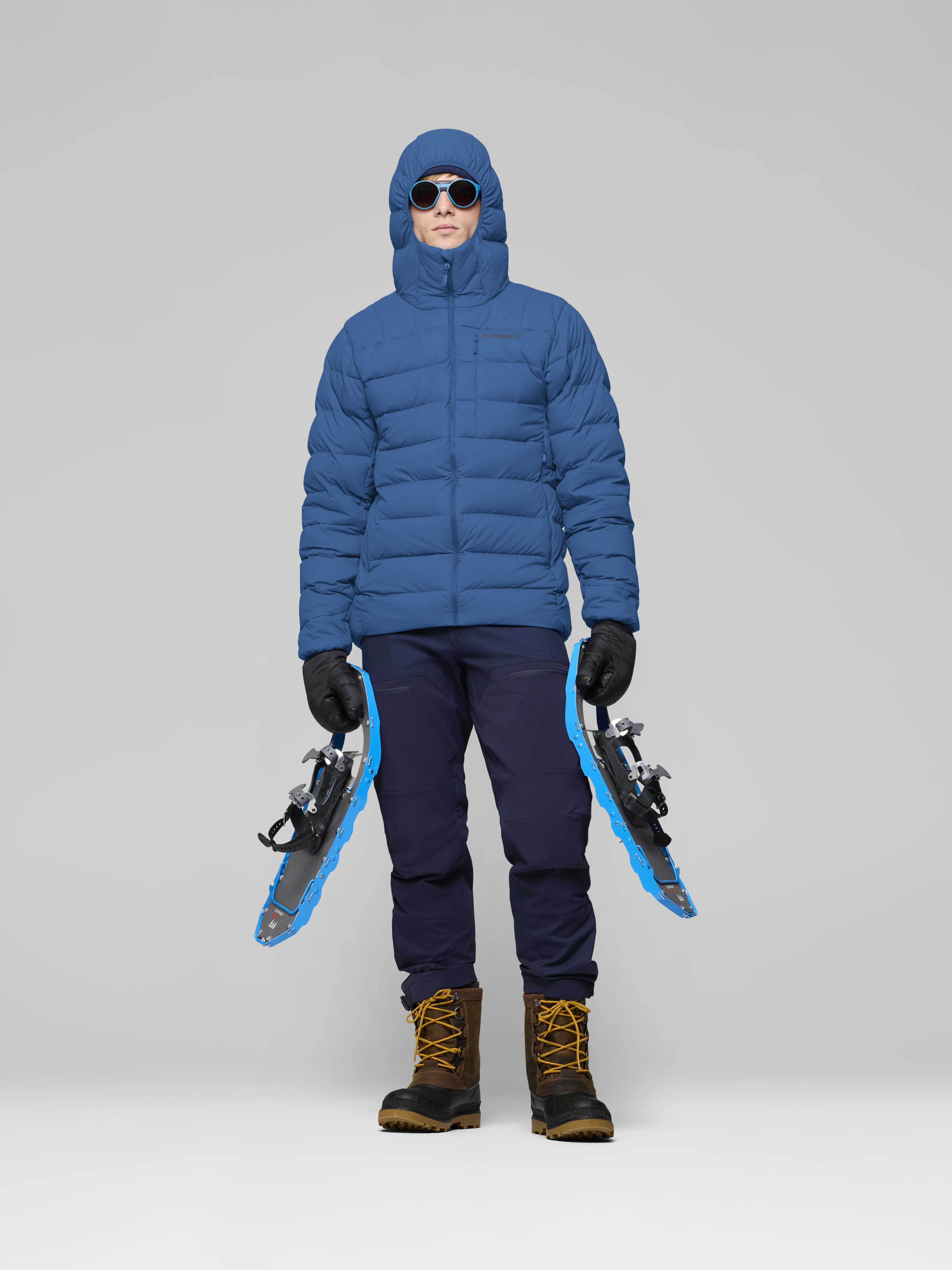 Male Look opening image of femund down700 Zip Hood Dark Blue