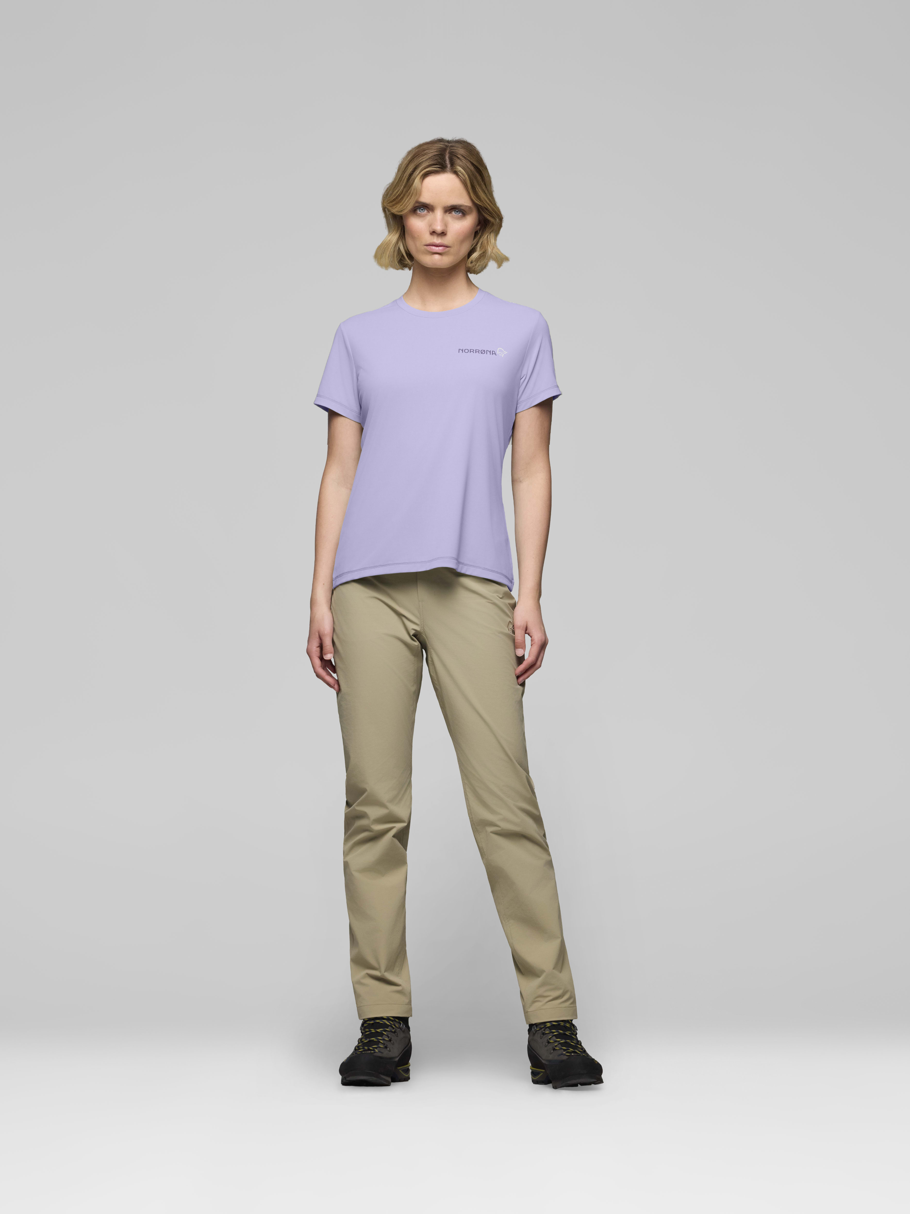Female Look front image of femund tech T-shirt Heirloom Lilac