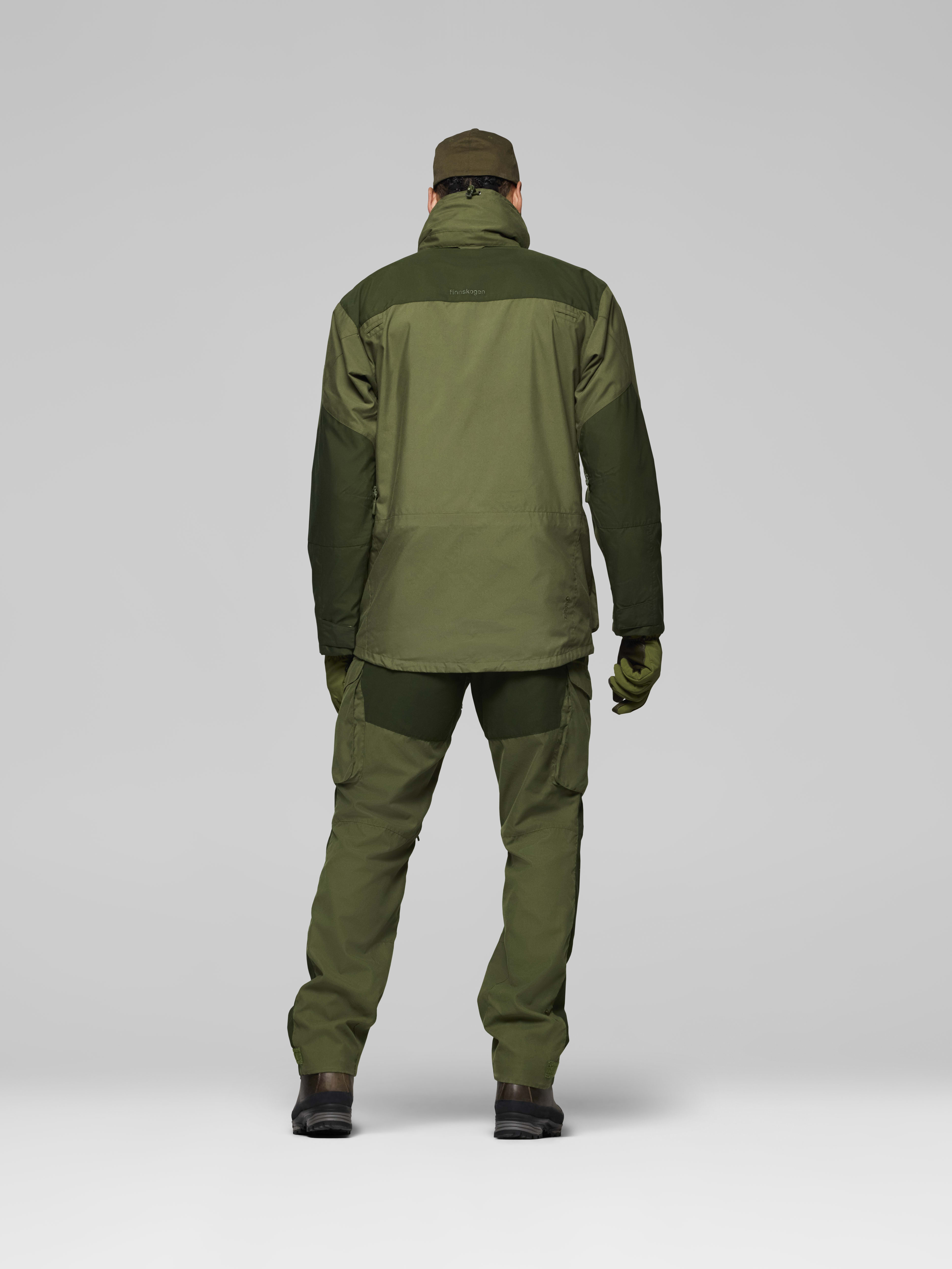 Female Look back image of finnskogen Gore-Tex Jacket Green